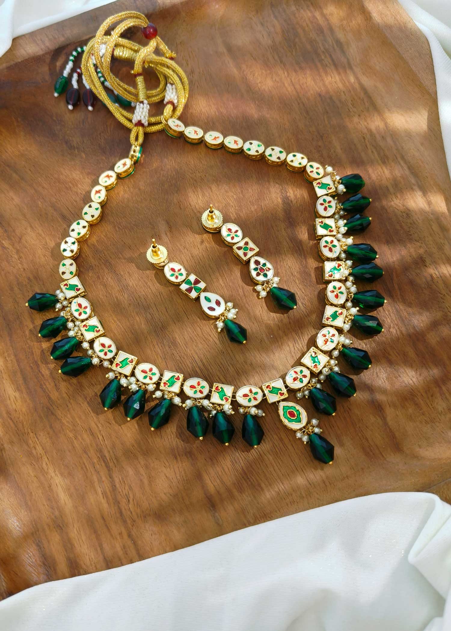 Design green beads kundan necklace set