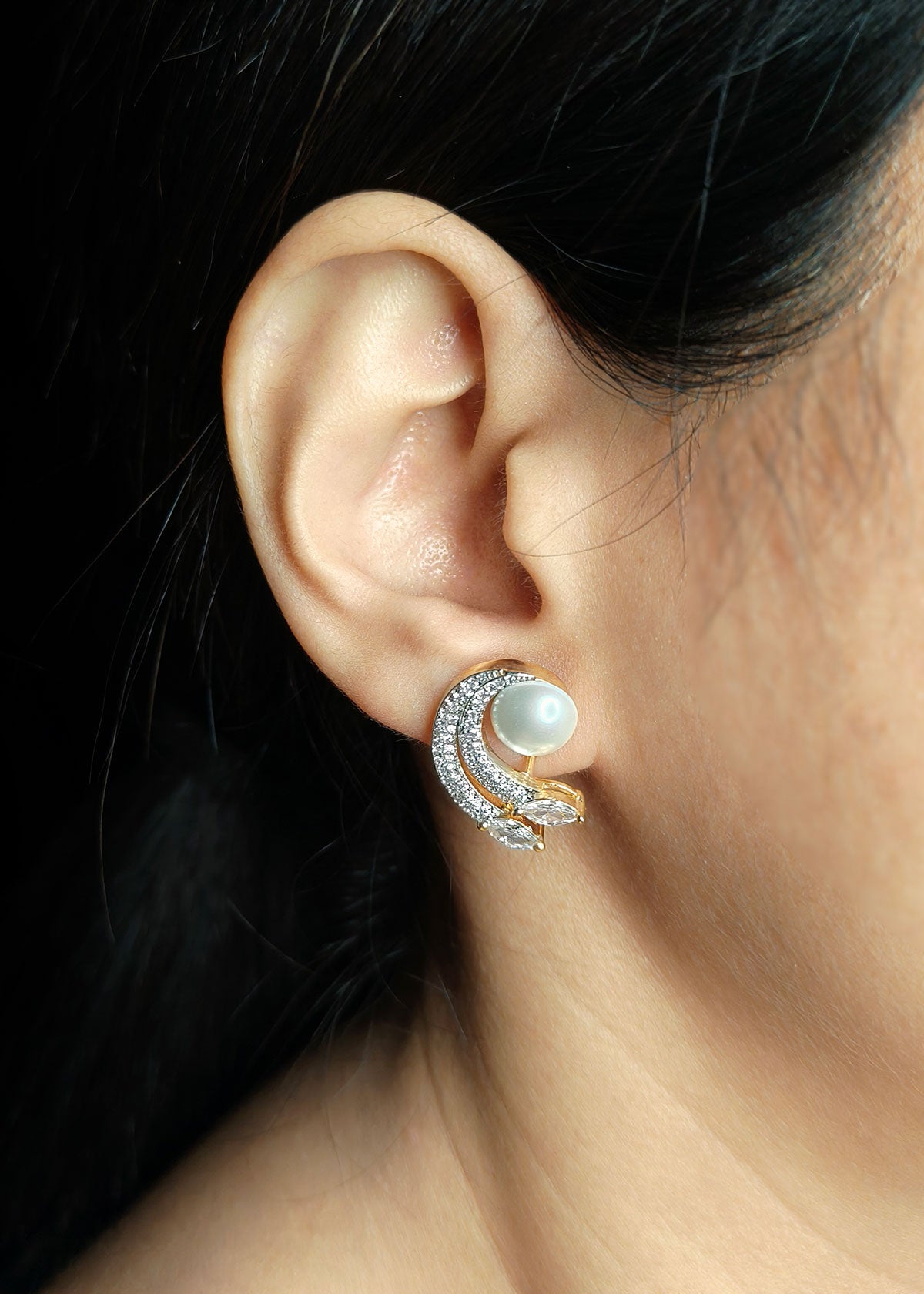 Classic Elegance Pearl Gold And Silver Plated Diamond Stud Earring For Women