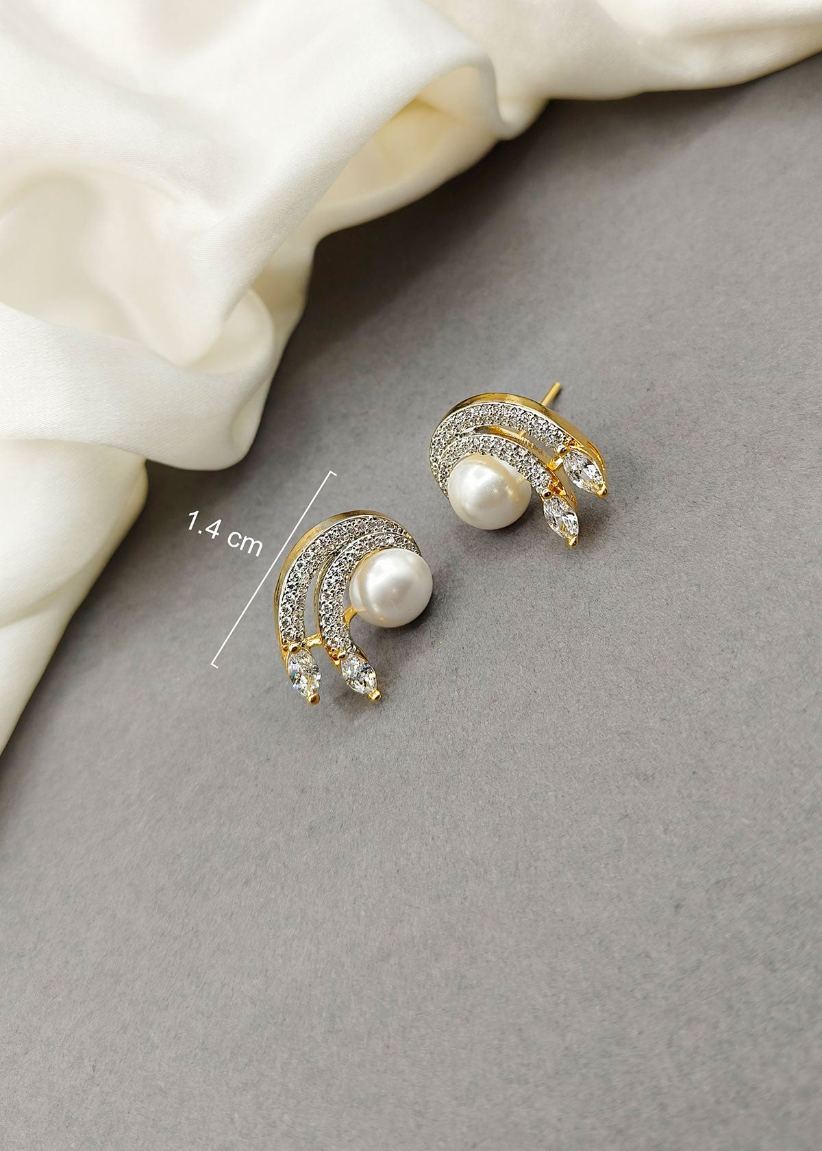 Classic Elegance Pearl Gold And Silver Plated Diamond Stud Earring For Women