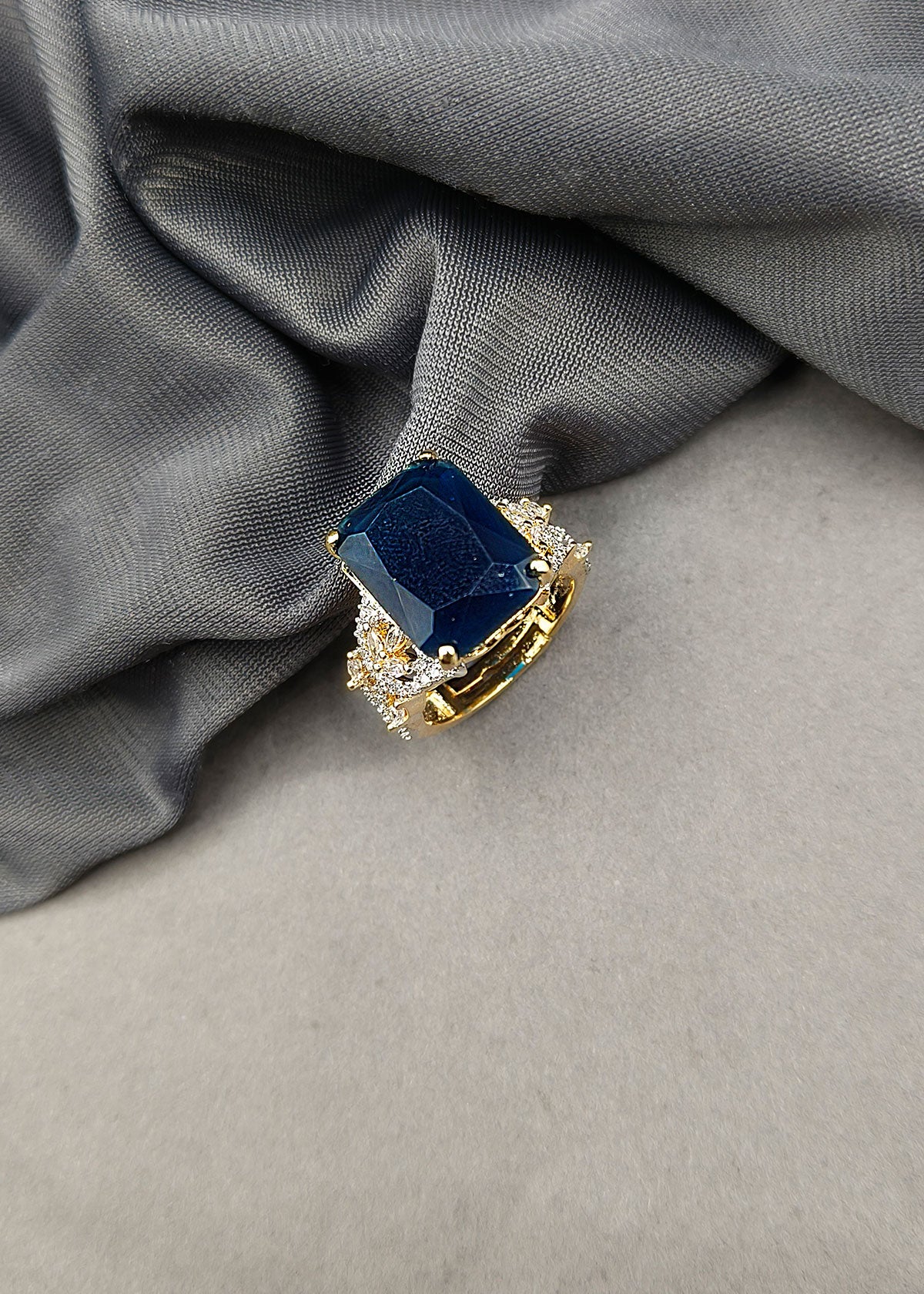 Gold-Silver Plated Big Stone Blue / Green Diamond Adjustable Finger Ring