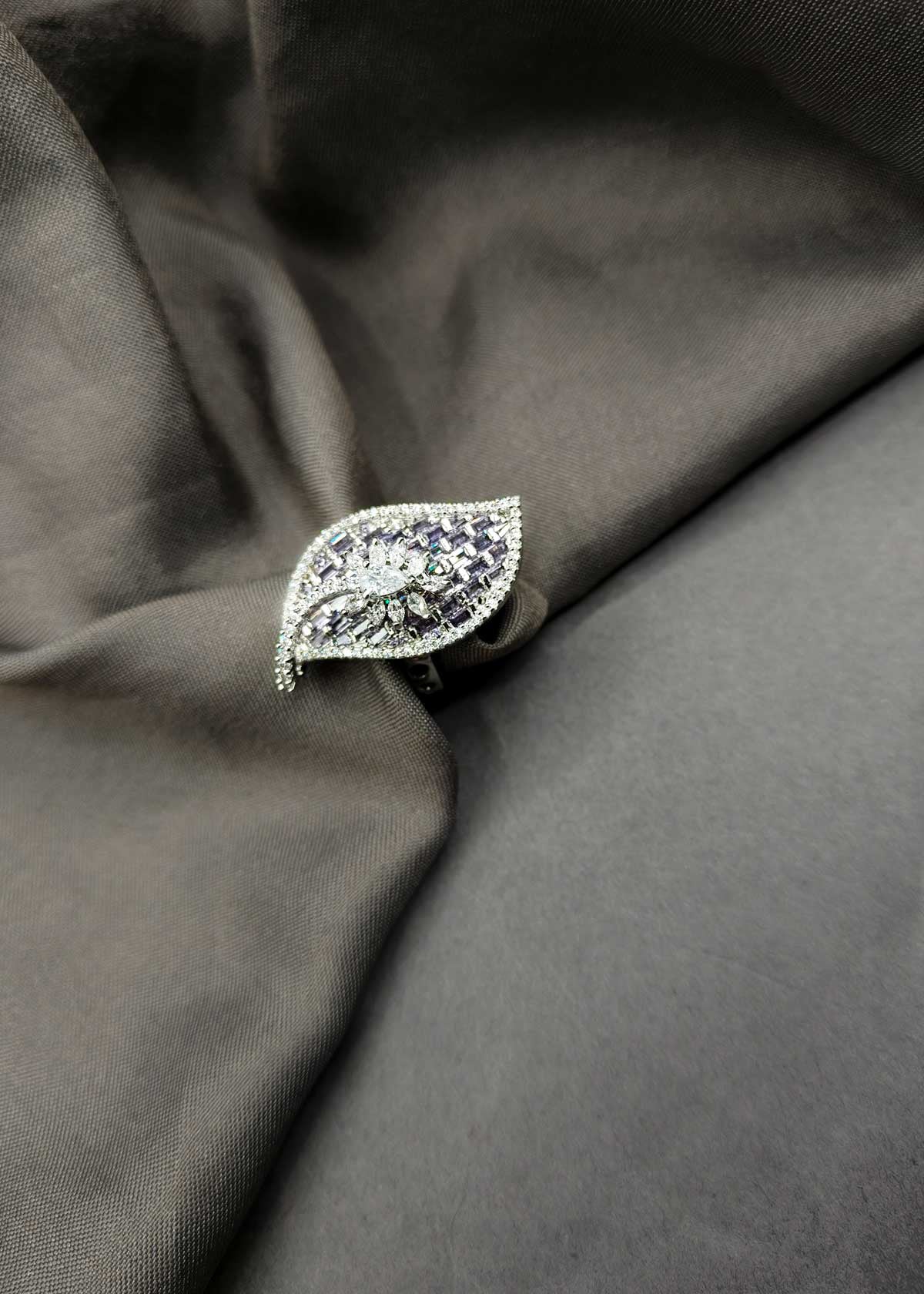 Beautiful Big Leaf Design Cubic Zircon Adjustable Finger Ring For Women
