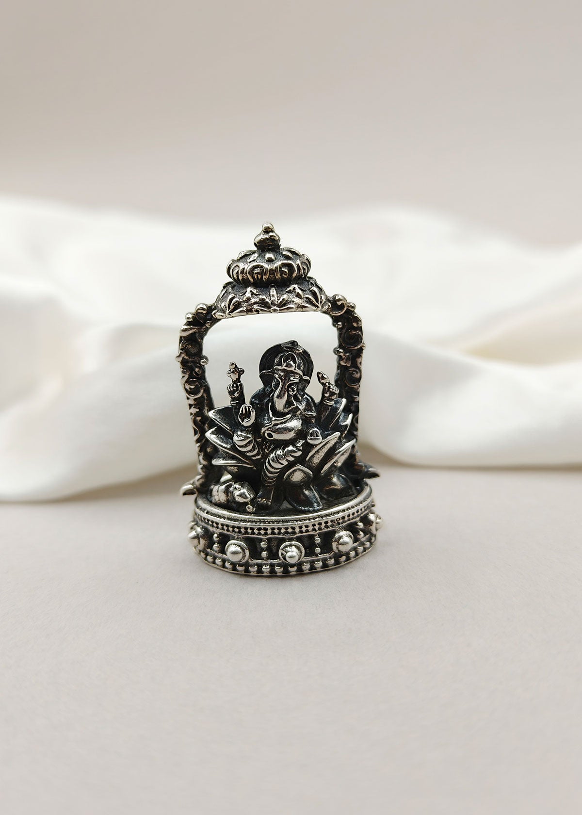 92.5 Sterling Silver Lord Ganesha Idol