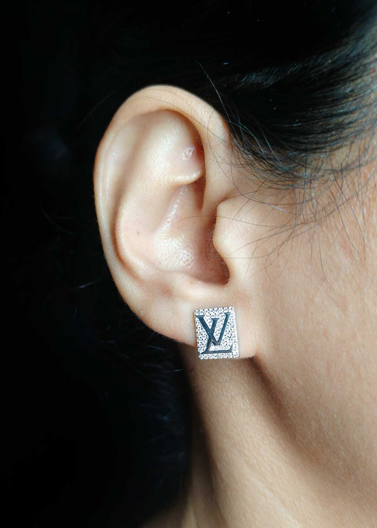 Loui Vuiton Inspired 92.5 Sterling Silver Cubic Zircon Pendant Set With Chain