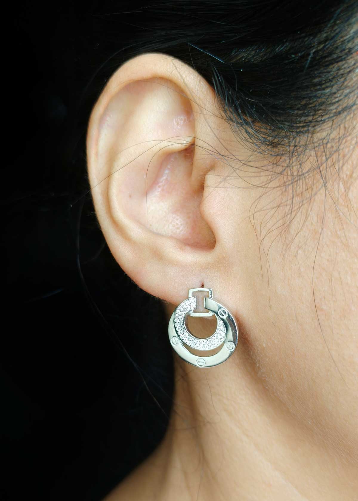 92.5 Sterling Silver Catier Inspired Cubic Zircon Pendant Set With Chain For Women