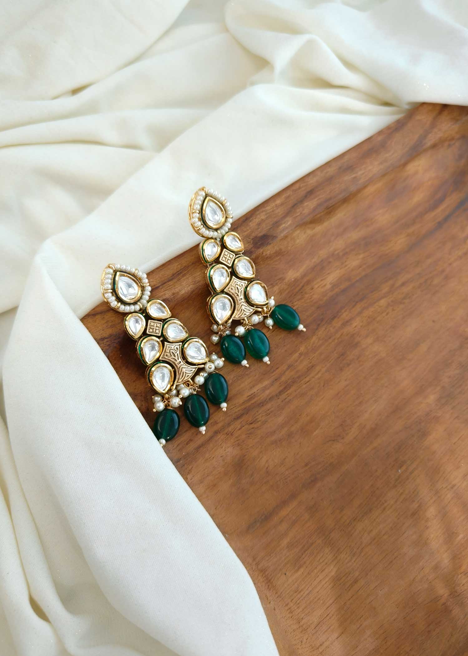 Gold plated green beads and white pearl kundan short necklace set