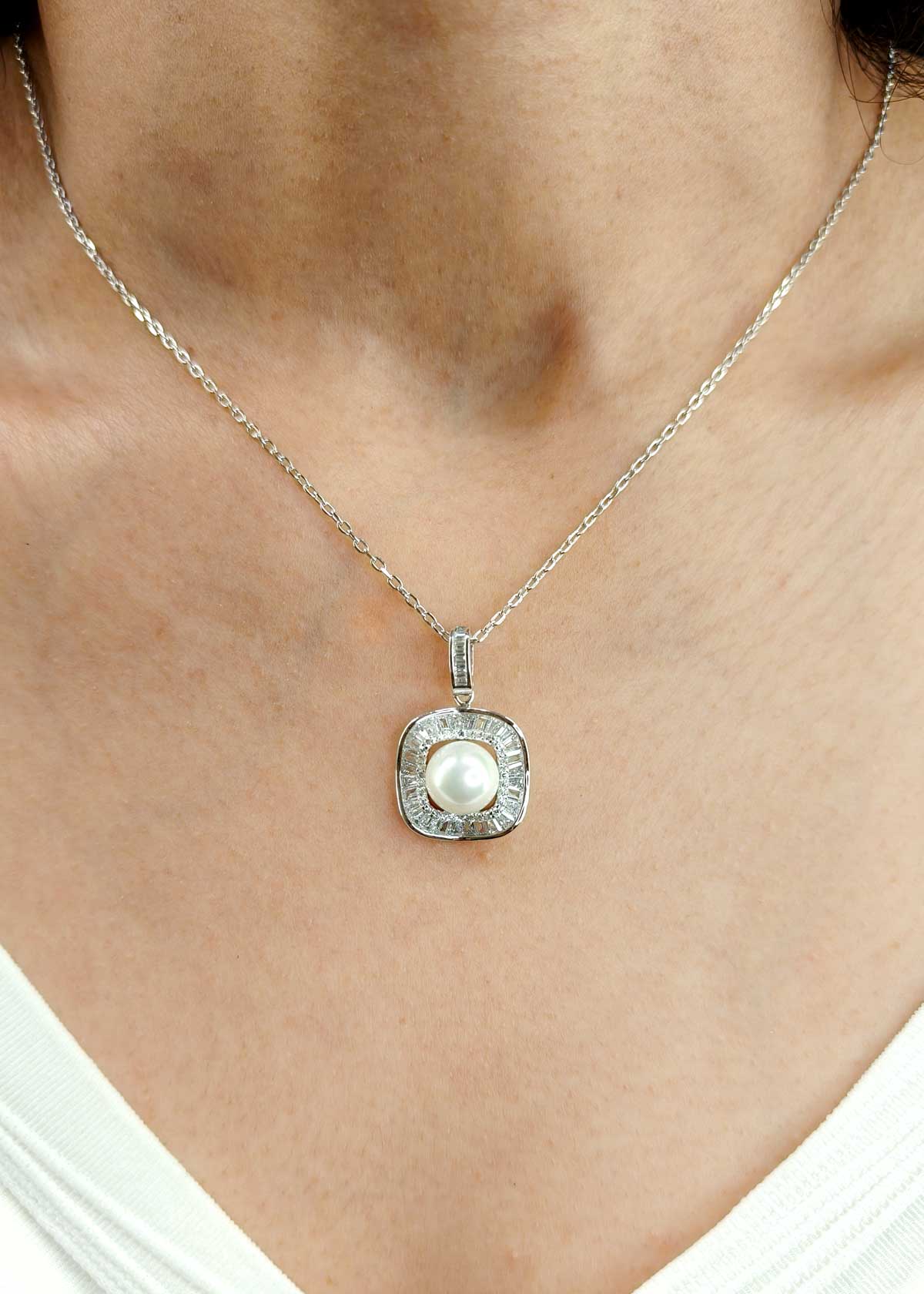 92.5 Sterling Silver Glamorous Pearl With Baguette Stone Pendant Set For Women Set