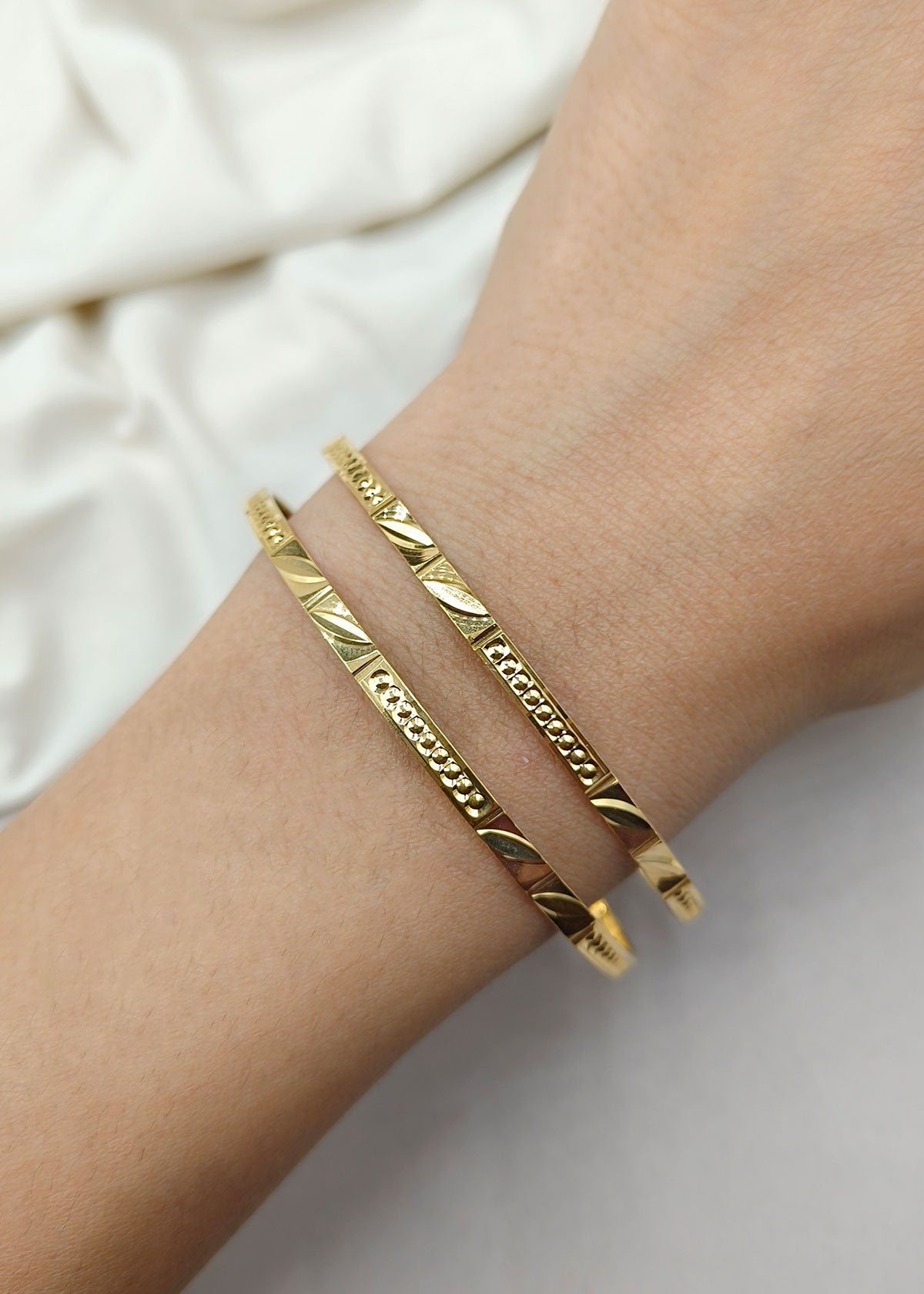 1 Gram Gold Plated Designer Carved Bangles (4 Pcs)