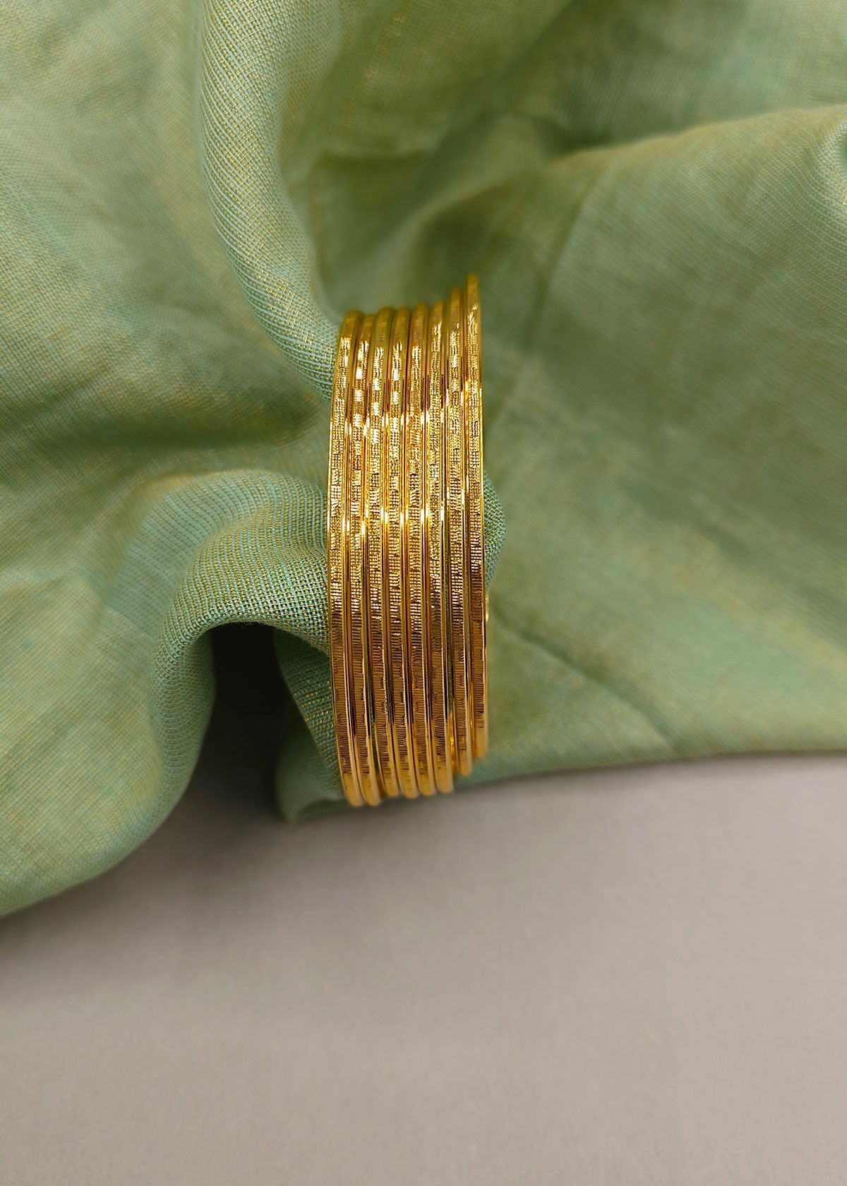 1 Gram Gold Plated Elegant Textured Classic Bangles (8 Pcs)