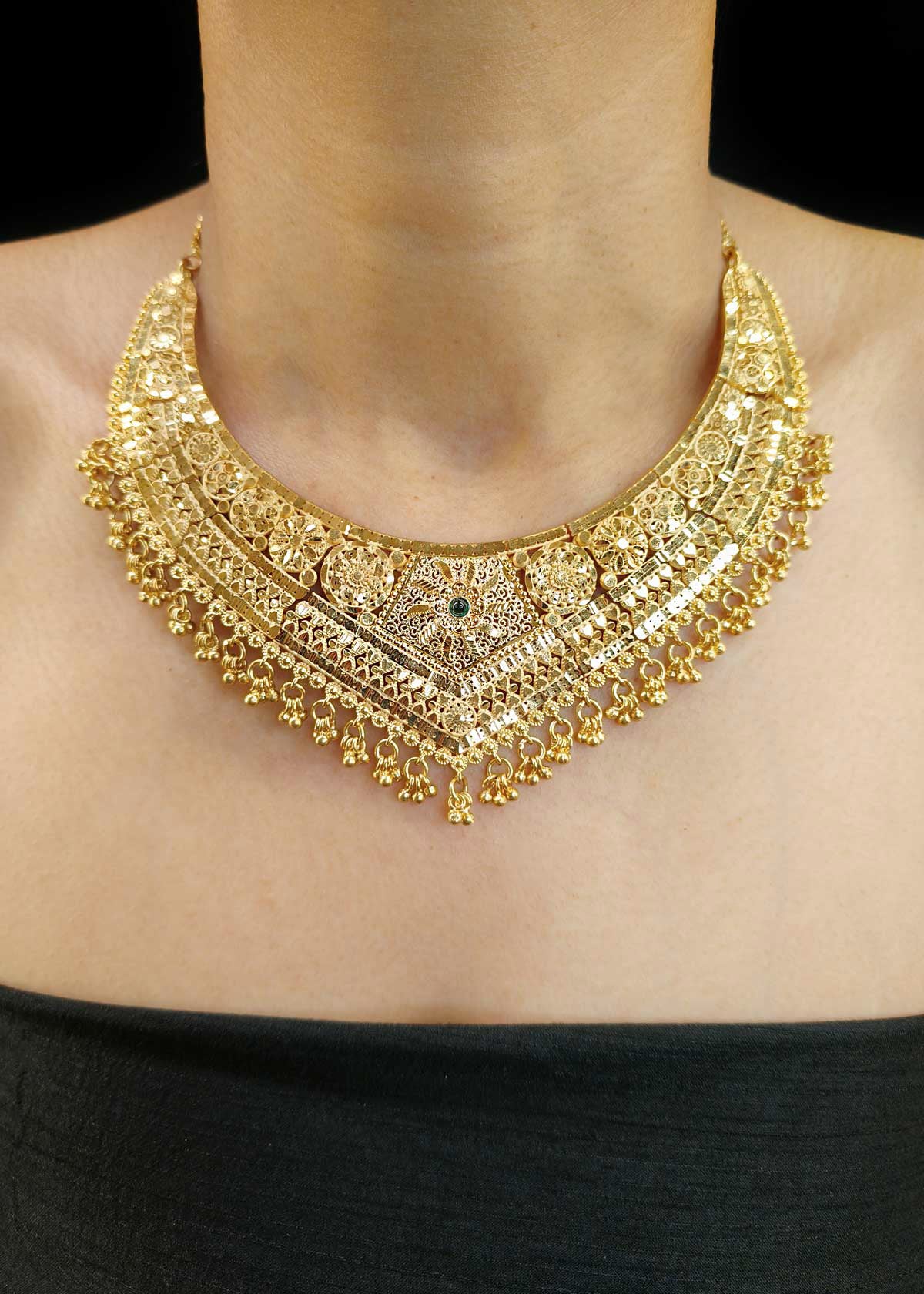 Traditional 1 Gram Gold Gold Plated With Green Stone Short Necklace Set