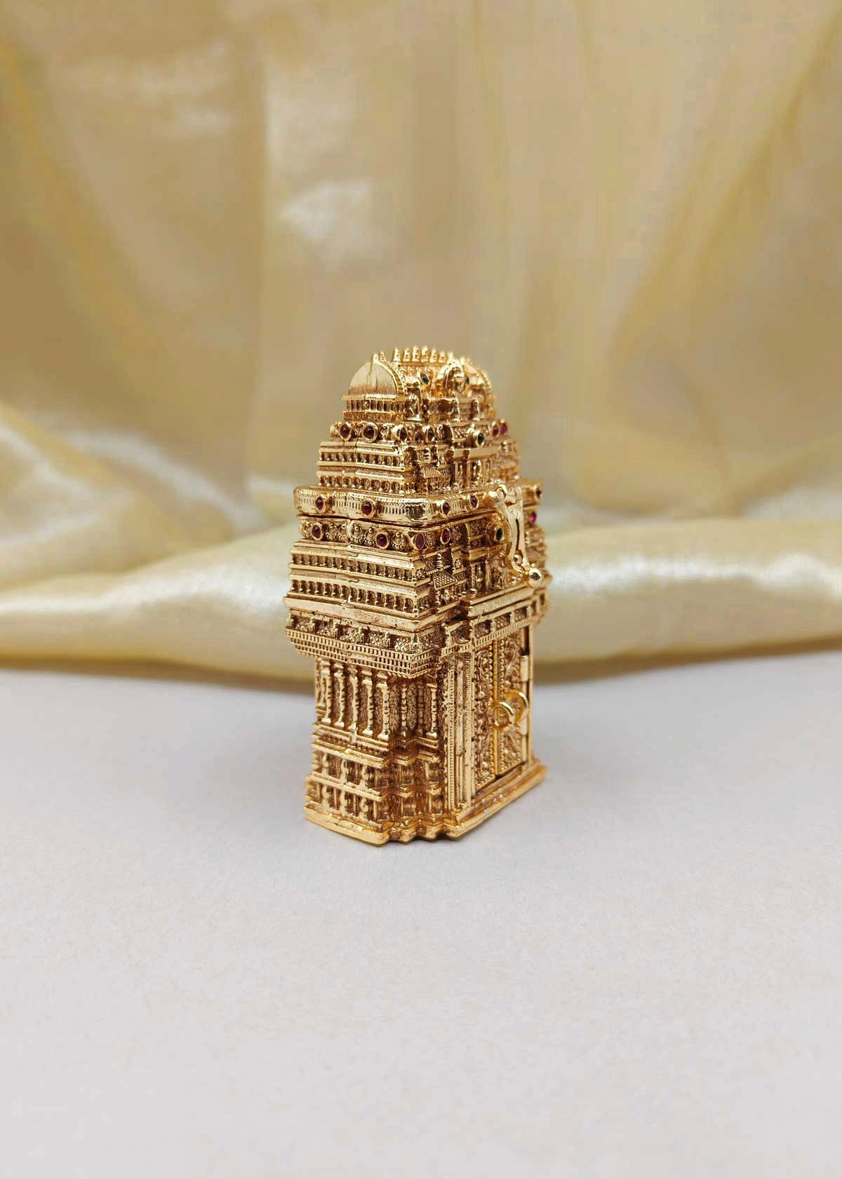 Antique Gold Plated Round Kumkum Box / Sindoor Box