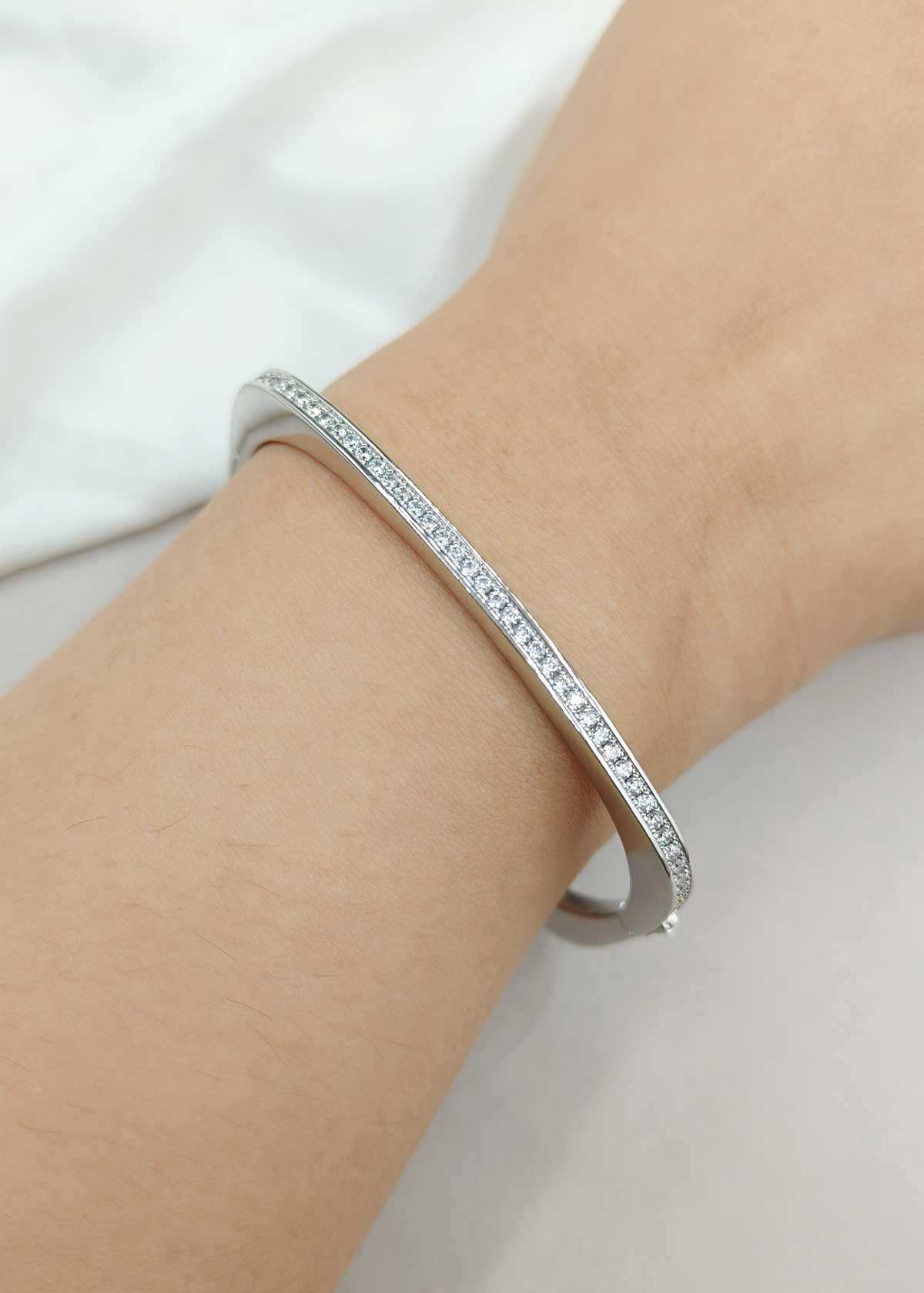 Classic Cubic Zircon Gold Plated Openable Kada Bracetet For Women