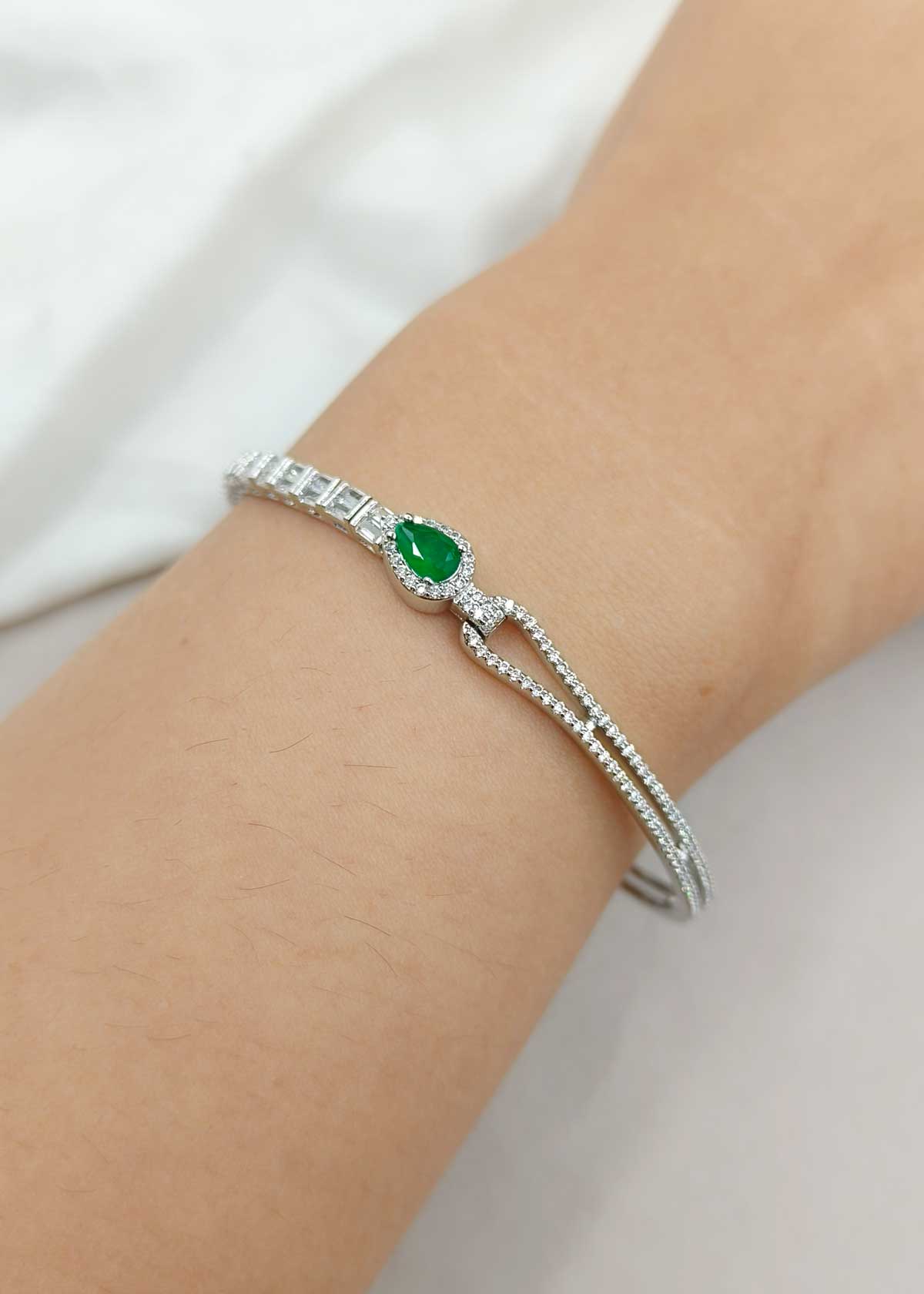 Elegant Teardrop Cubic Zircon Openable Kada Bracetet For Women