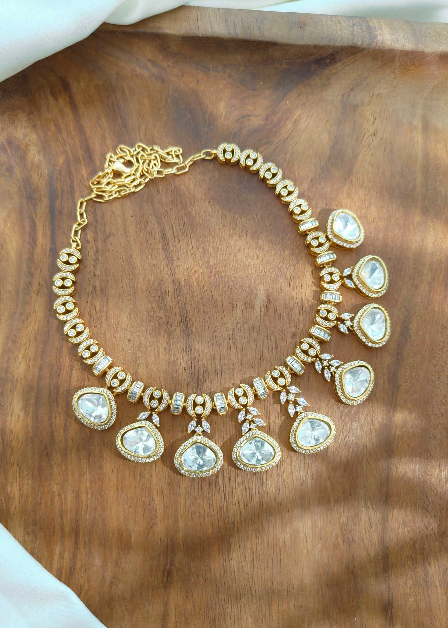 Big kundan with zircon necklace set