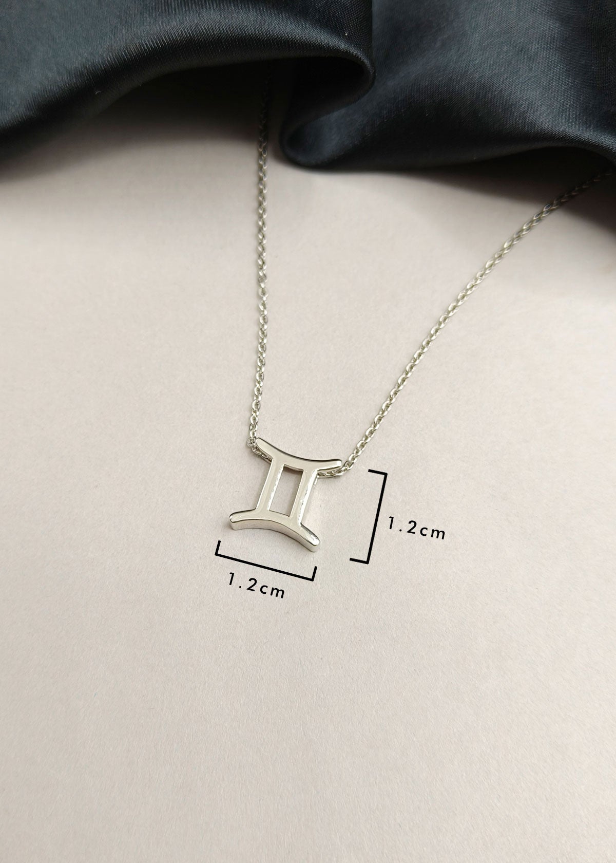 92.5 Sterling Silver Gemini Zodiac Symbol Pendant + Chain