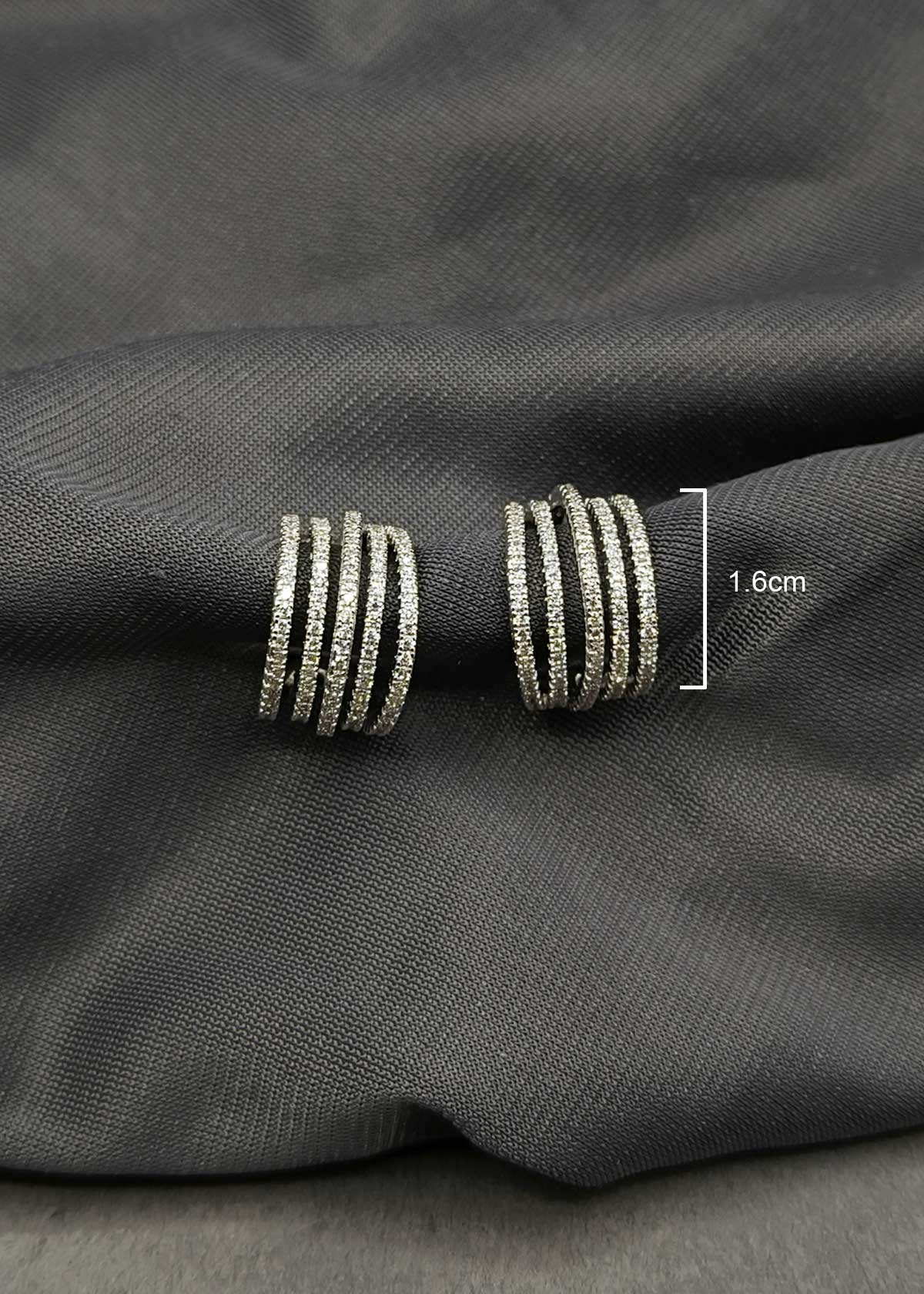 Multi Line Design Silver Plated Cubic Zircon Ear Cuff for Women