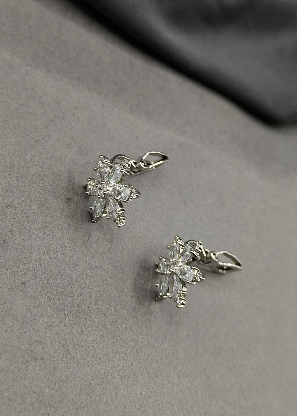 Floral Style Silver Plated Cubic Zircon Ear Cuff For Women
