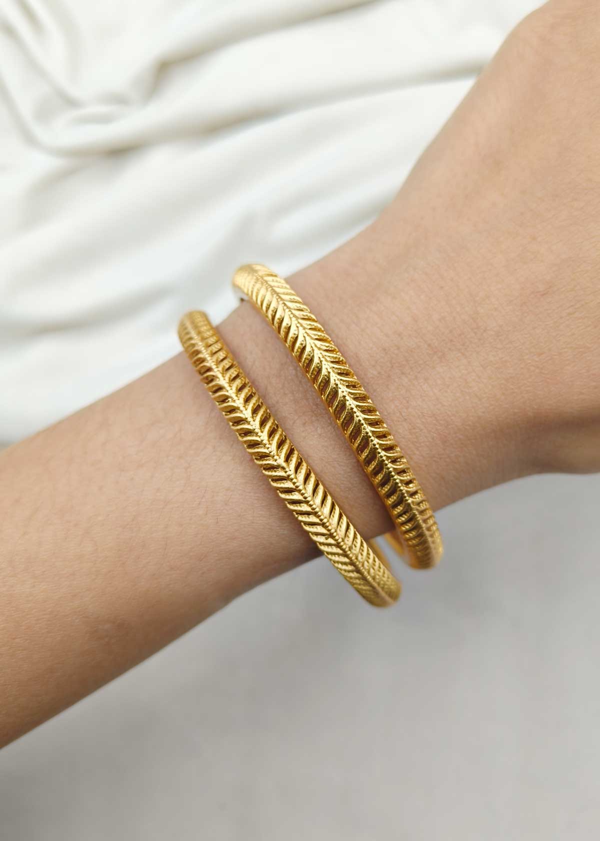 Leaf Pattern Antique Gold Bangles (Pair)