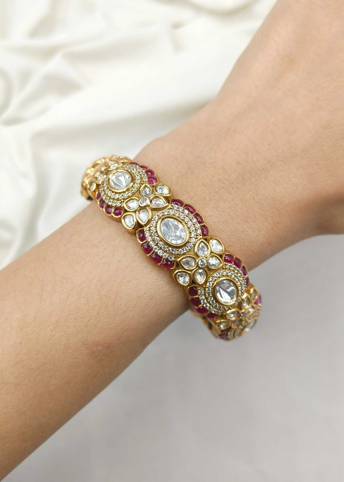 Heritage Designed Antique Gold Kundan And Cubic Zircon Meenakari Openable Kada Bangle For Women (Single)