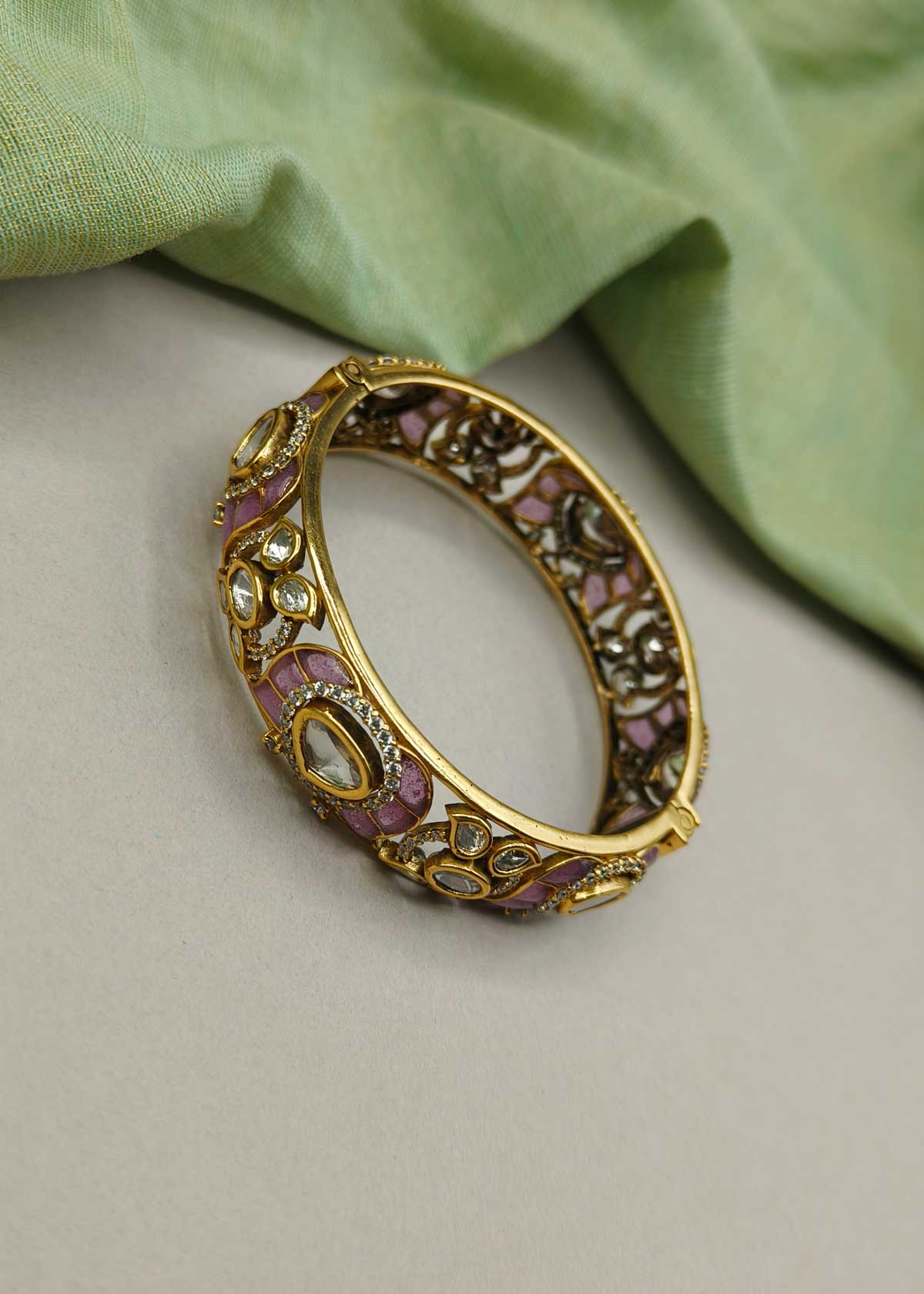 Elegant Floral Design Antique Gold Kundan And Cubic Zircon Meenakari Openable Kada Bangle For Women (Single)