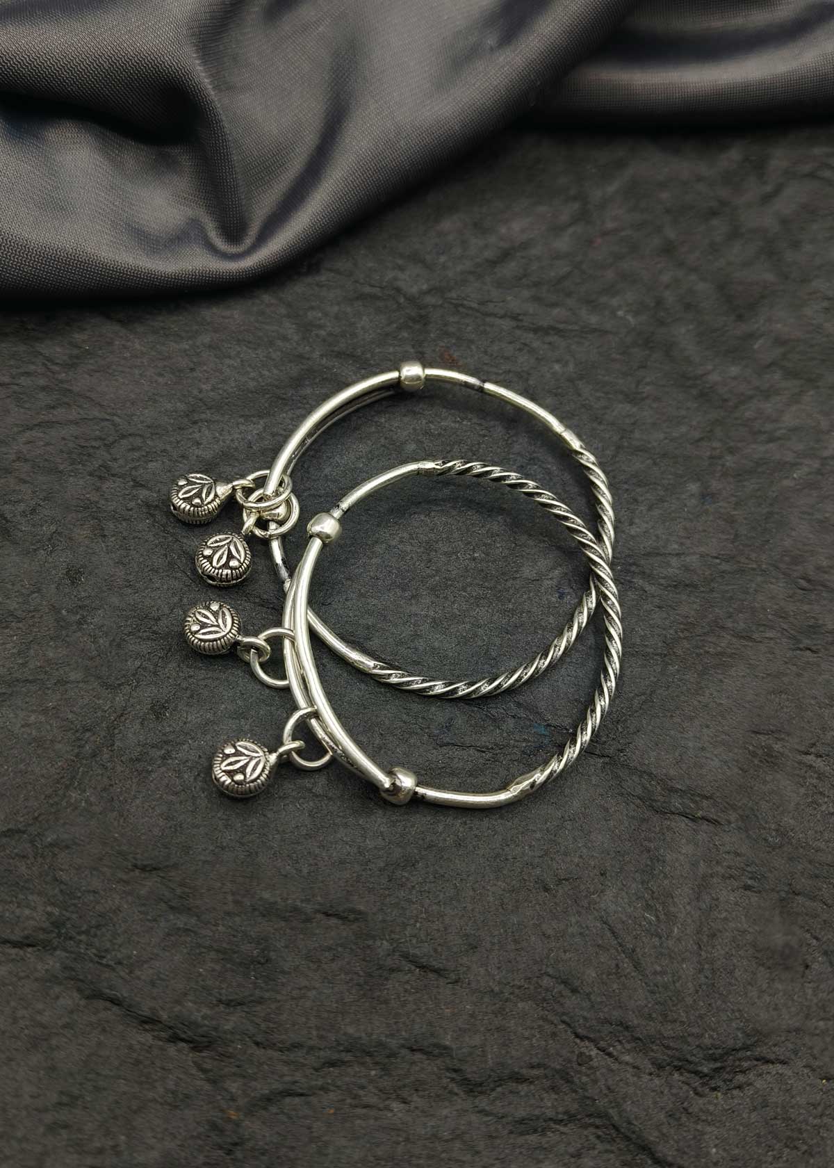 92.5 Sterling Silver Oxidized Twisted Wire And Charming Leaf Design Adjustable Baby Kada