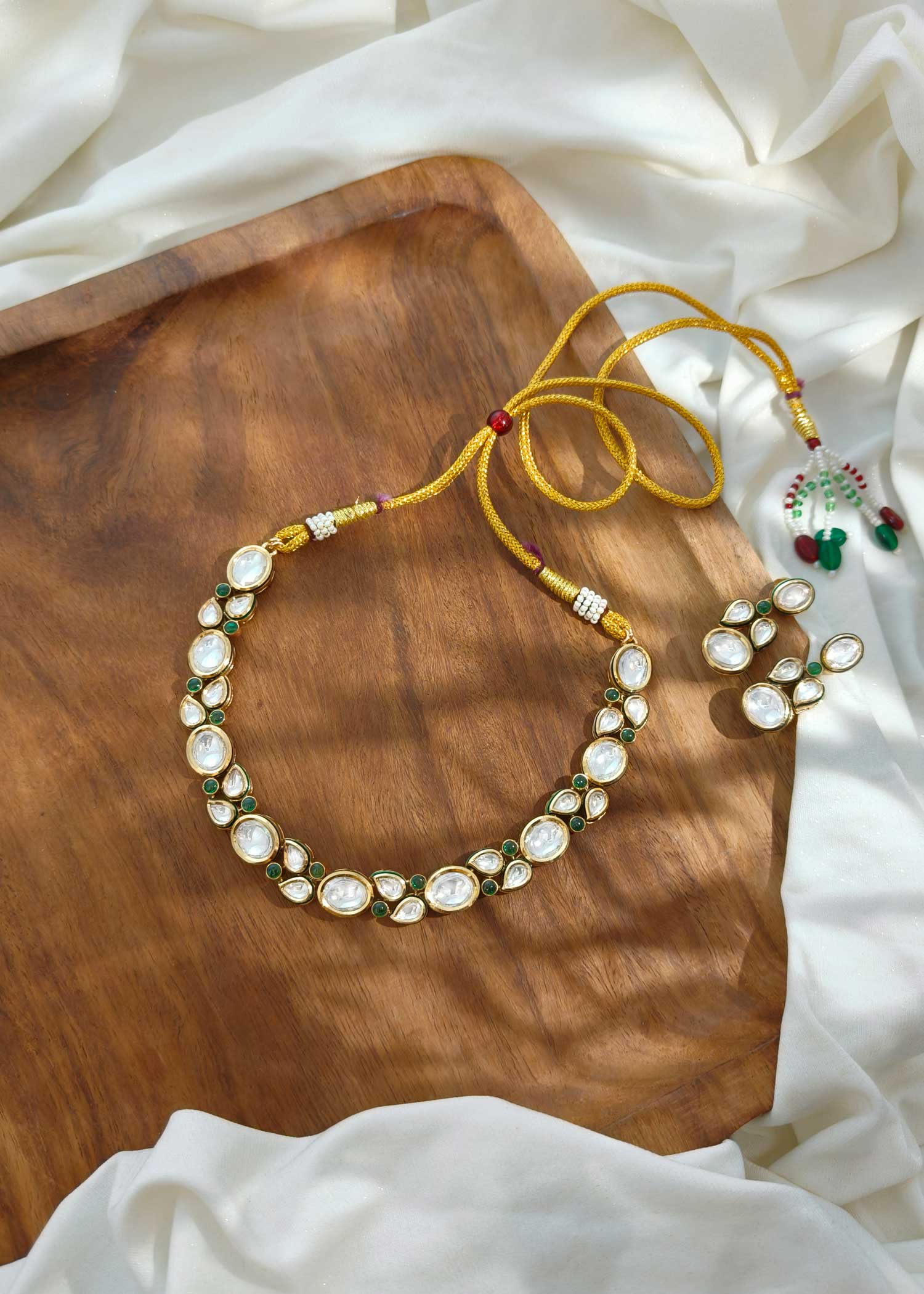 Delicate Emerald Kundan Necklace Set