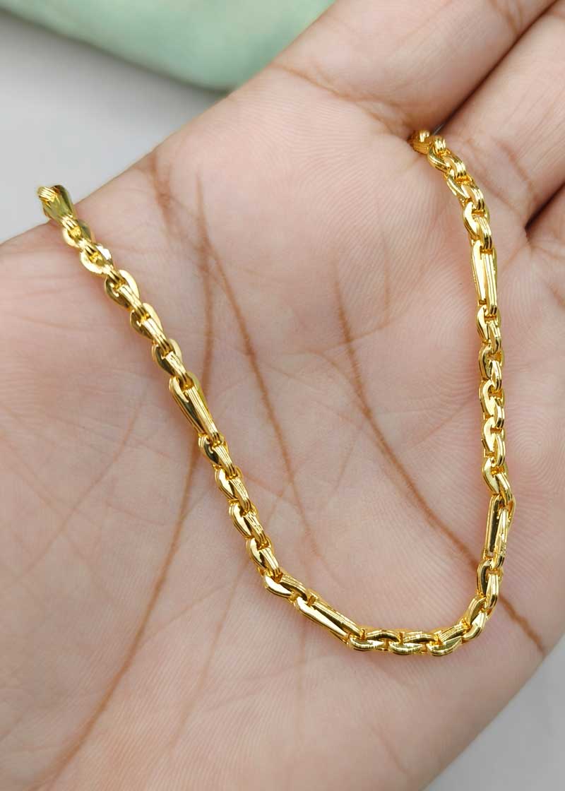 Designer Classic Link Pattern Gold Plated Women Chain