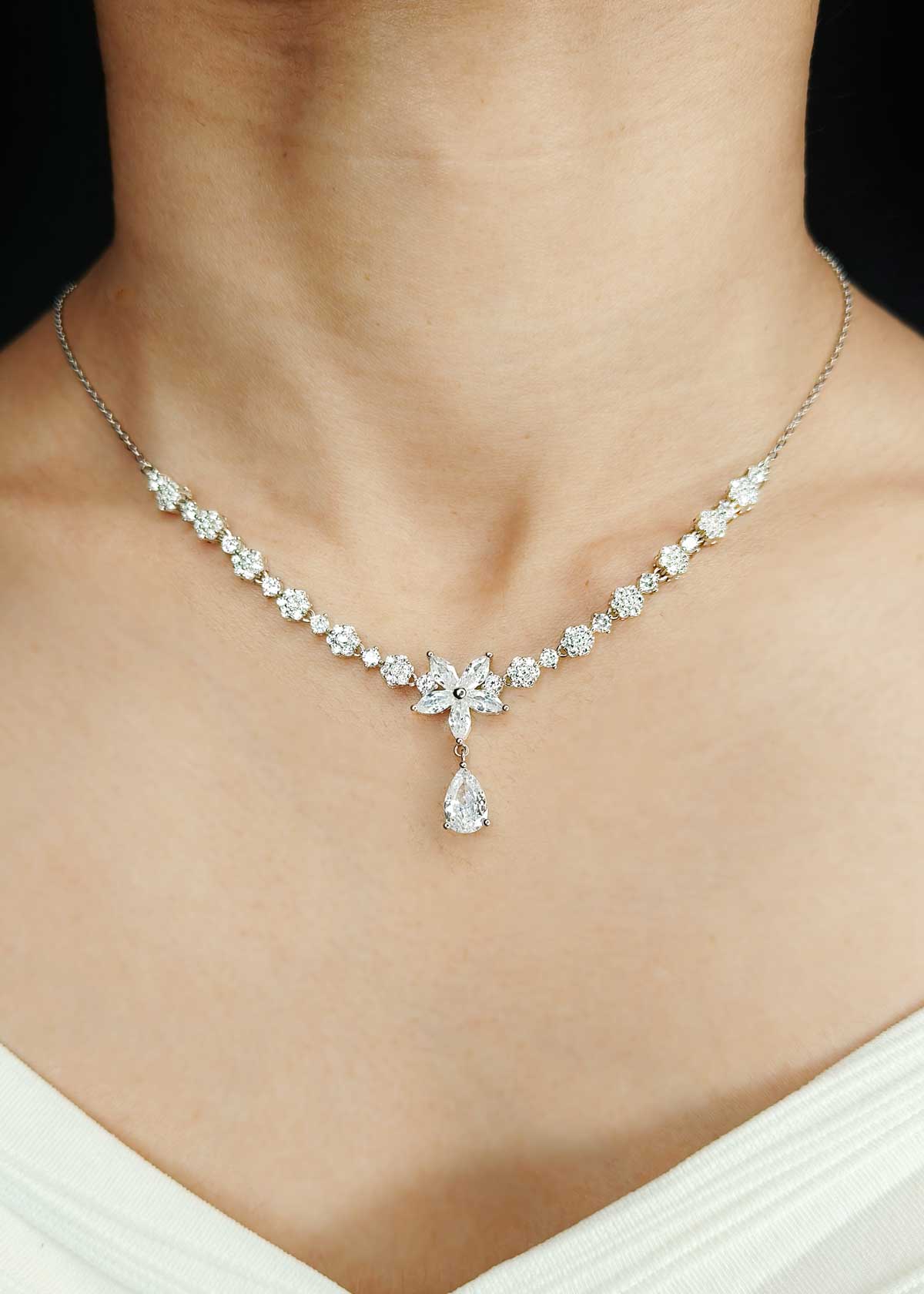 92.5 Sterling Silver Marquise And Teardrop Cubic Zircon Necklace Set
