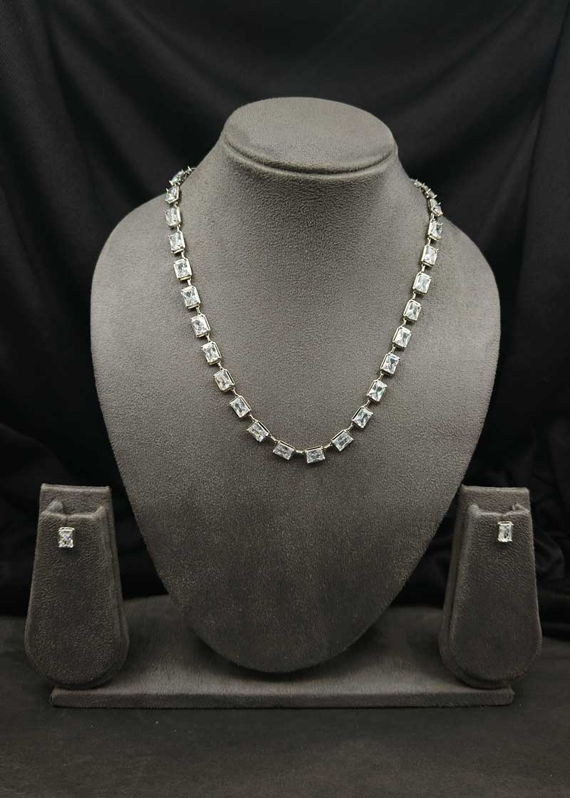 92.5 Sterling Silver Rectangular Cubic Zircon Necklace Set