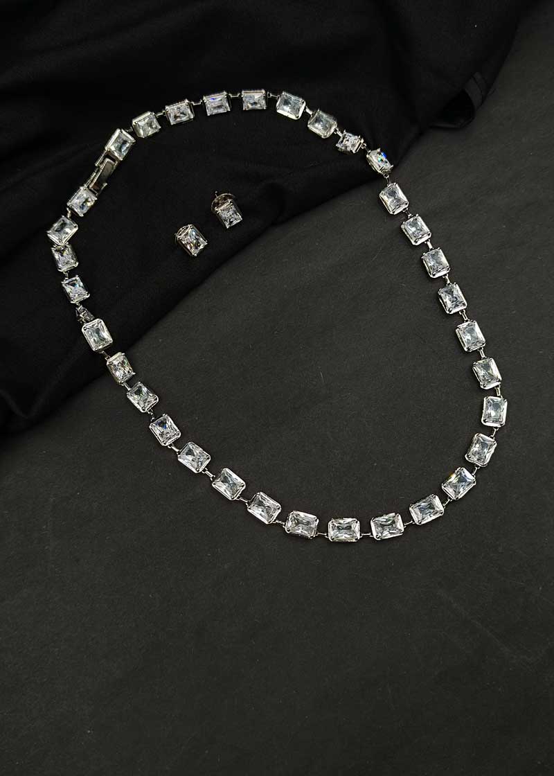 92.5 Sterling Silver Rectangular Cubic Zircon Necklace Set