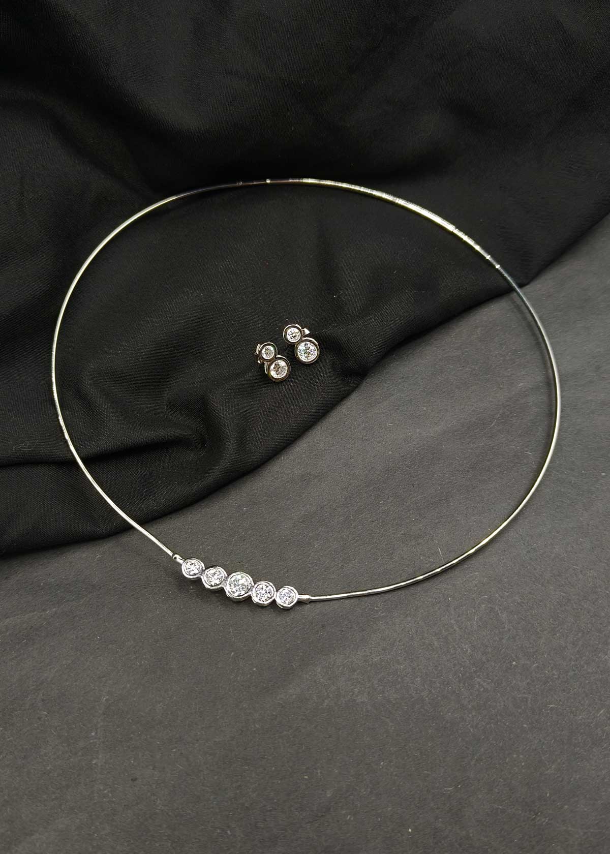 92.5 Sterling Silver Cubic Zircon Minimalist Wire Choker Style Necklace Set