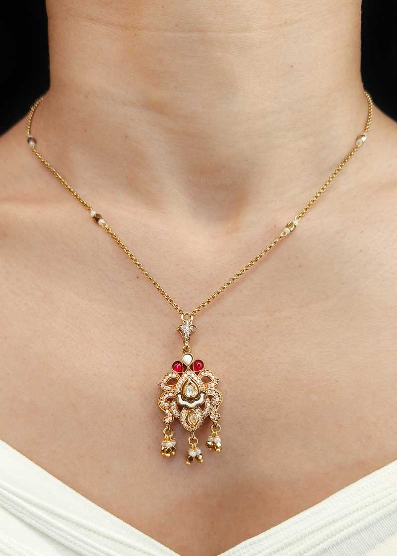 Vintage Inspired Floral Kundan And Cubic Zircon Pendant Set With Chain