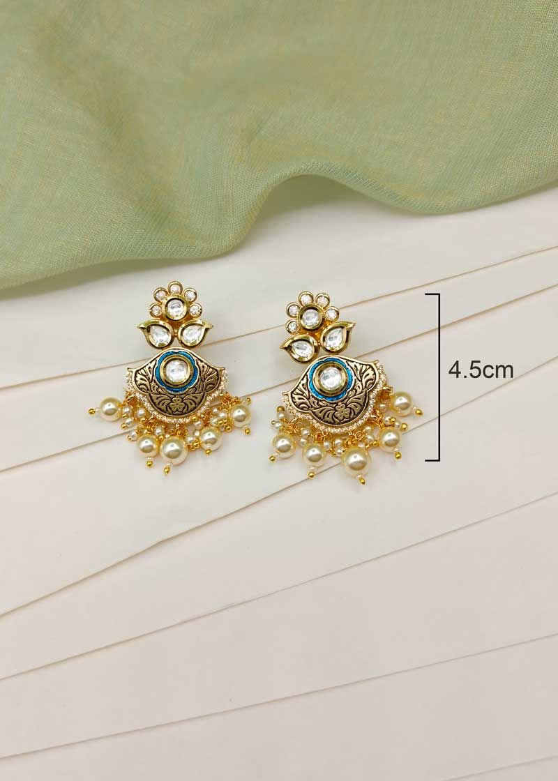 Floral Motif Kundan And Cubic Zircon Matt Gold Polish Meenakari Pendant Set With Chain