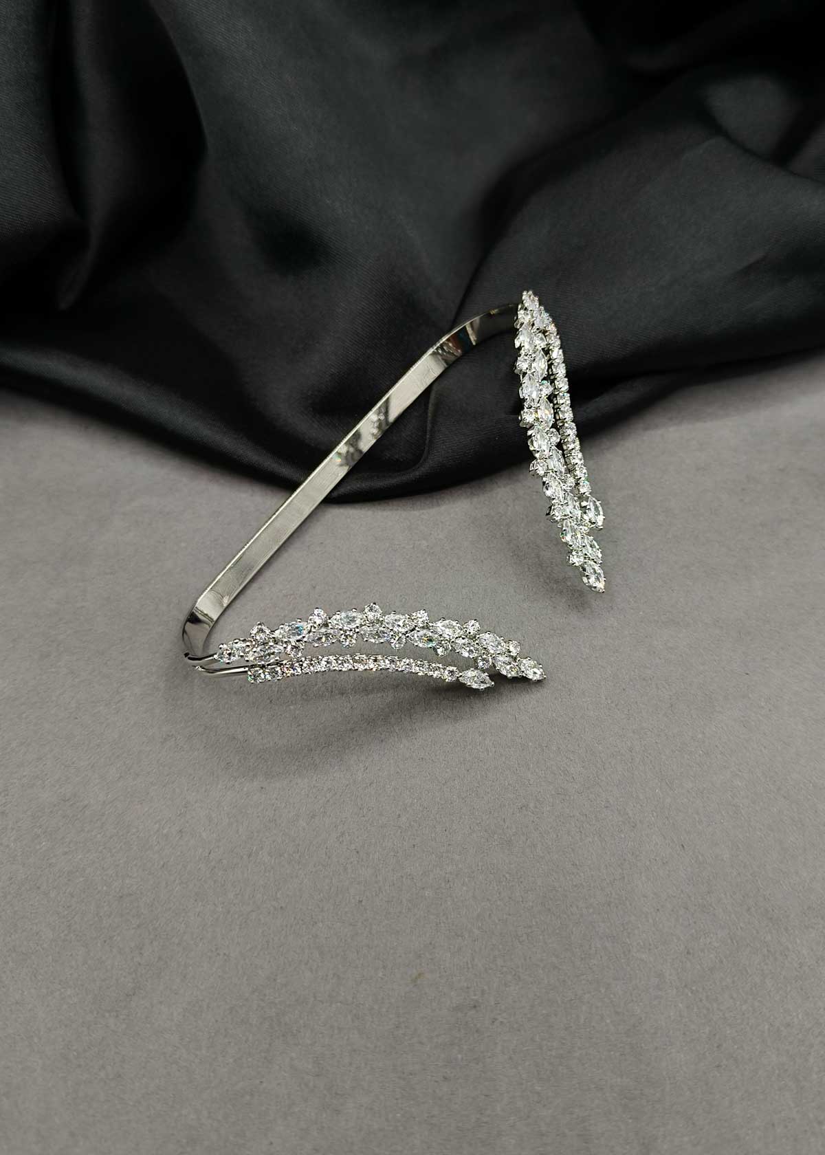 Luxurious Gold Plated Marquise Diamond And Cubic Zircon Hand Cuff Palm Bracelet