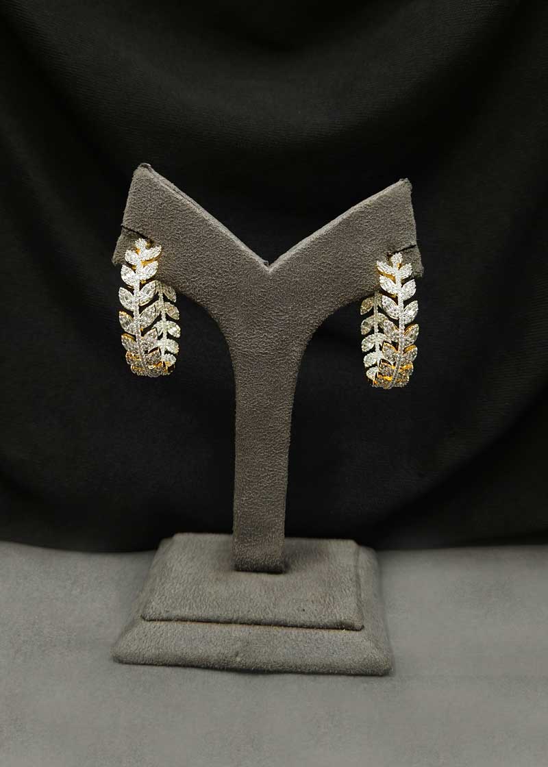 Shimmering Cubic Zircon Leaf Pattern Dual-Tone Bali Hoop Earrings For Women