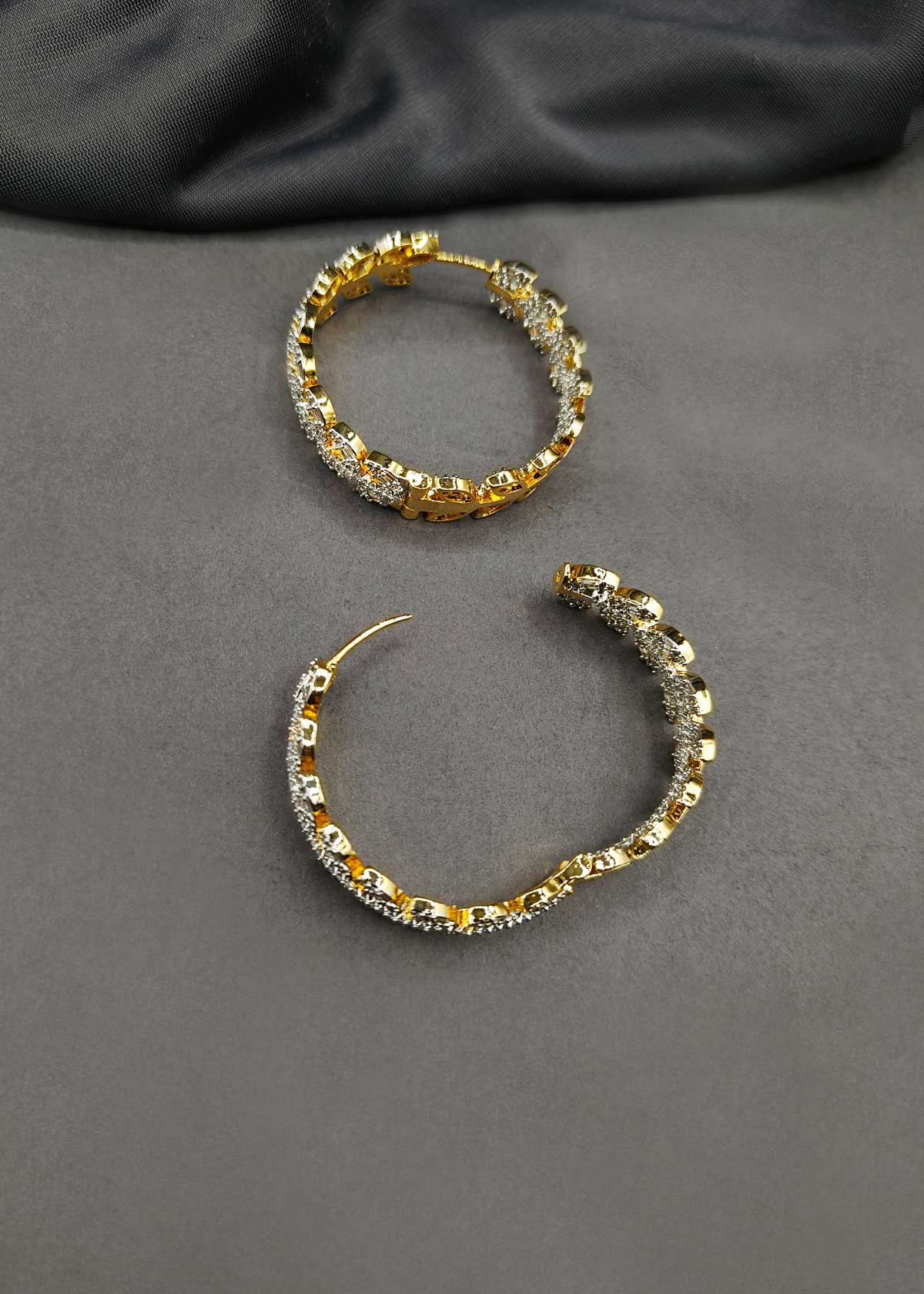 Shimmering Cubic Zircon Leaf Pattern Dual-Tone Bali Hoop Earrings For Women