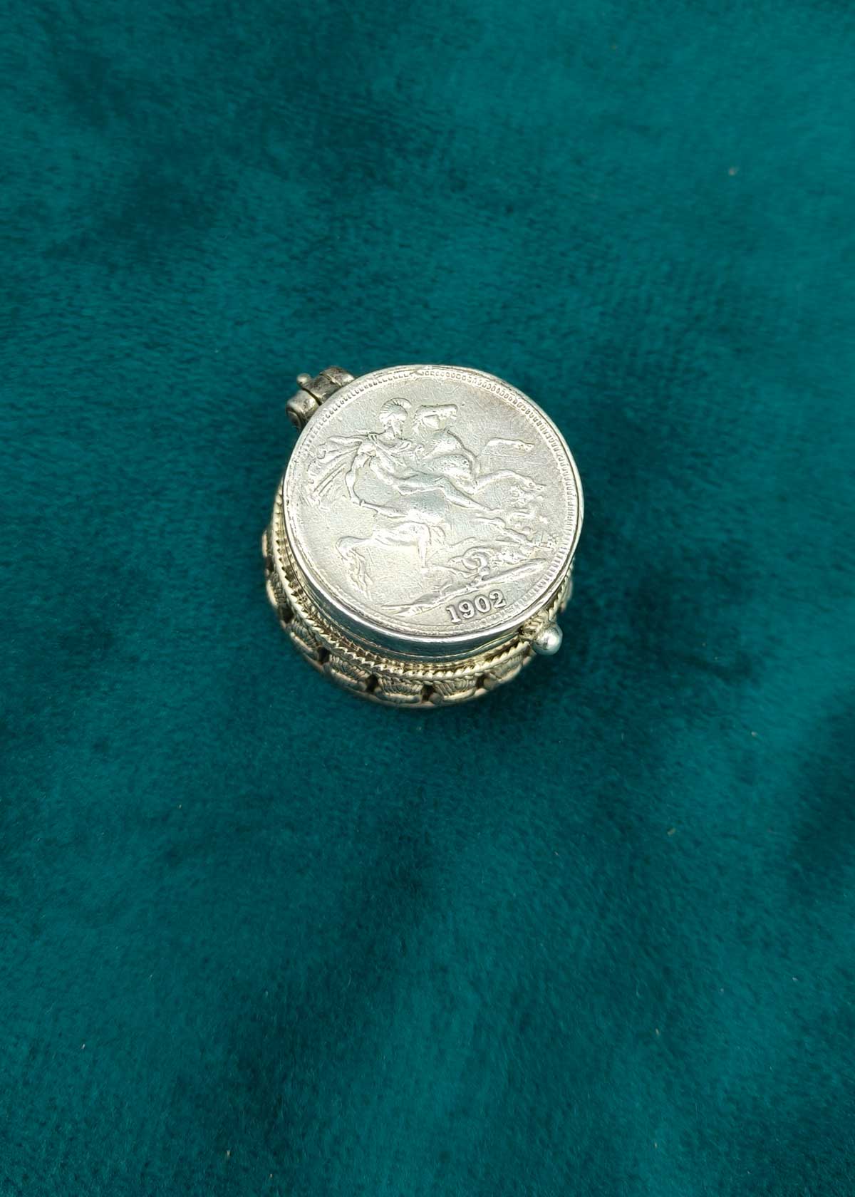 92.5 Sterling Silver Heritage 1902 Coin Kumkum Box/ Sindoor Box