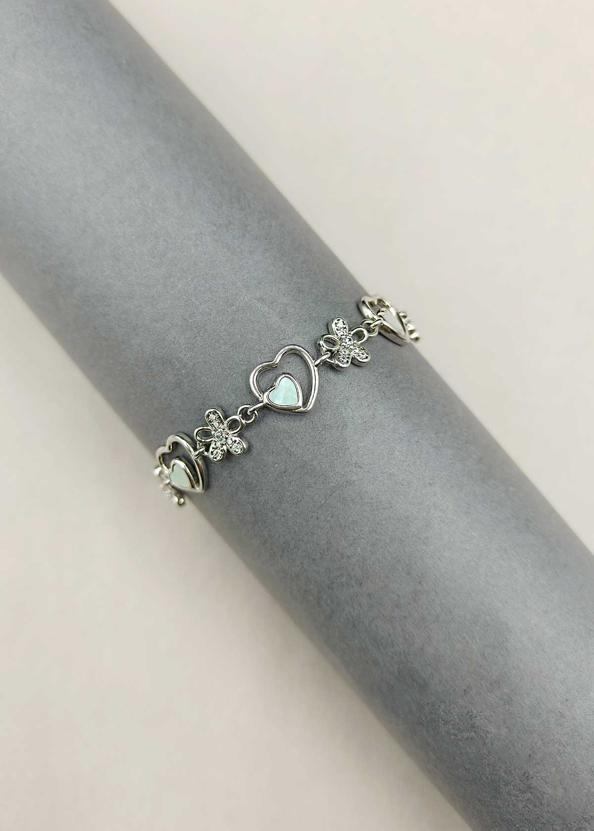 92.5 Sterling Silver Mother Of Pearl Cubic Zircon Heart And Flower Link Loose Bracelet