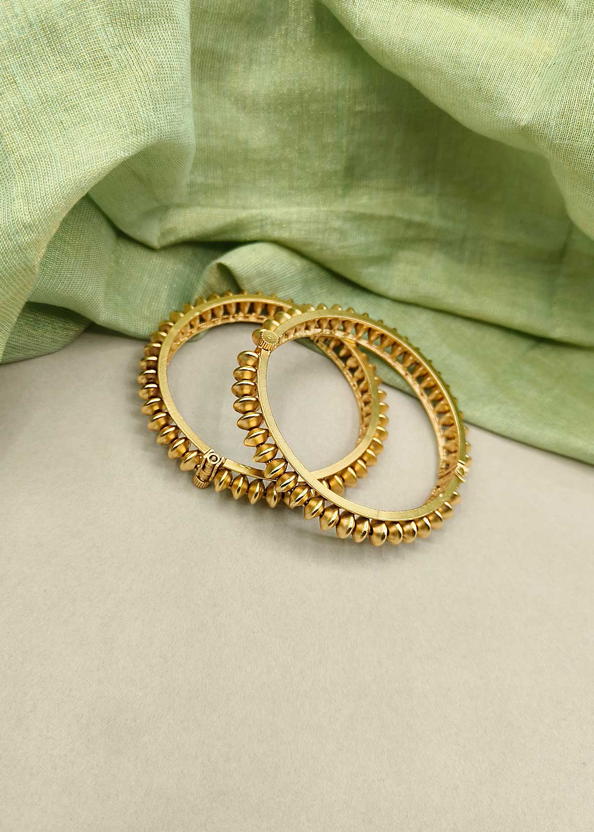 Antique Gold Polished Textured Openable Bangles (Pair)