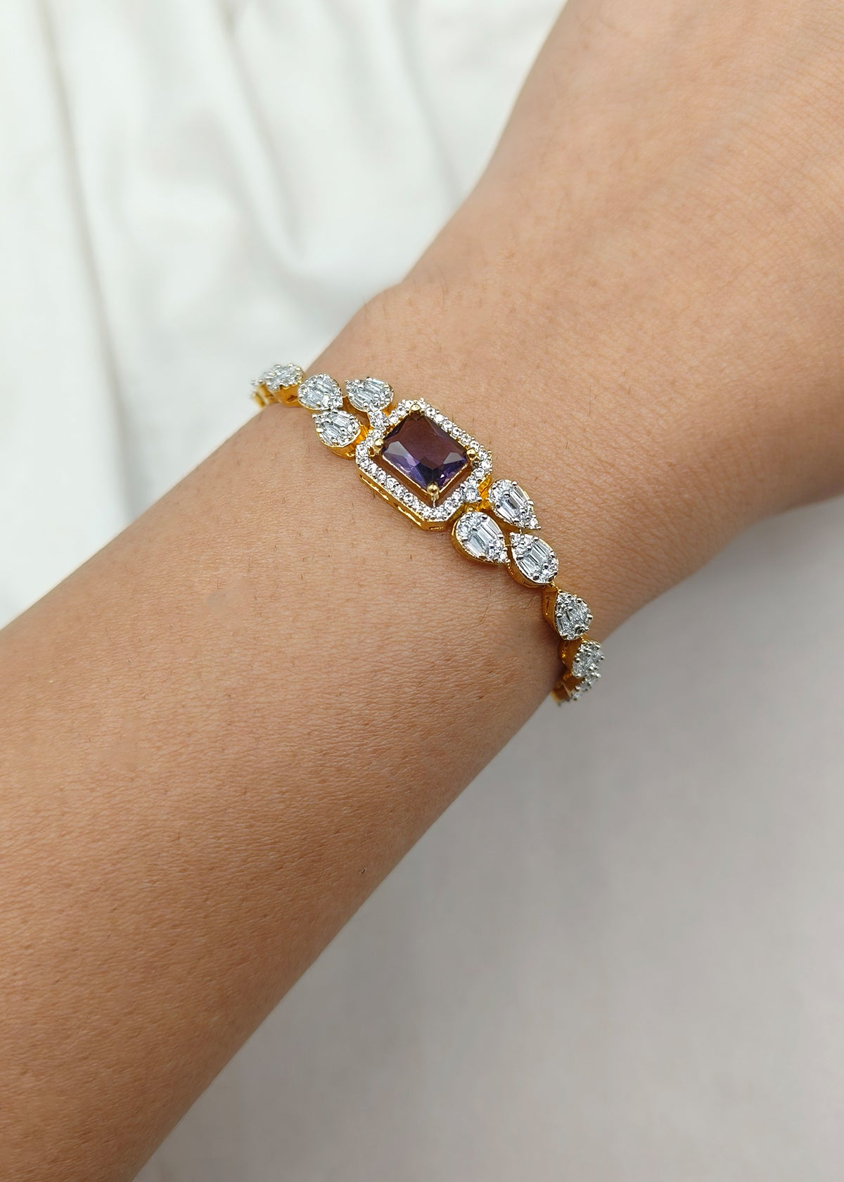 Leaf Motif Dual Tone Cubic Zorcon Adjustable Loose Slider Bracelet