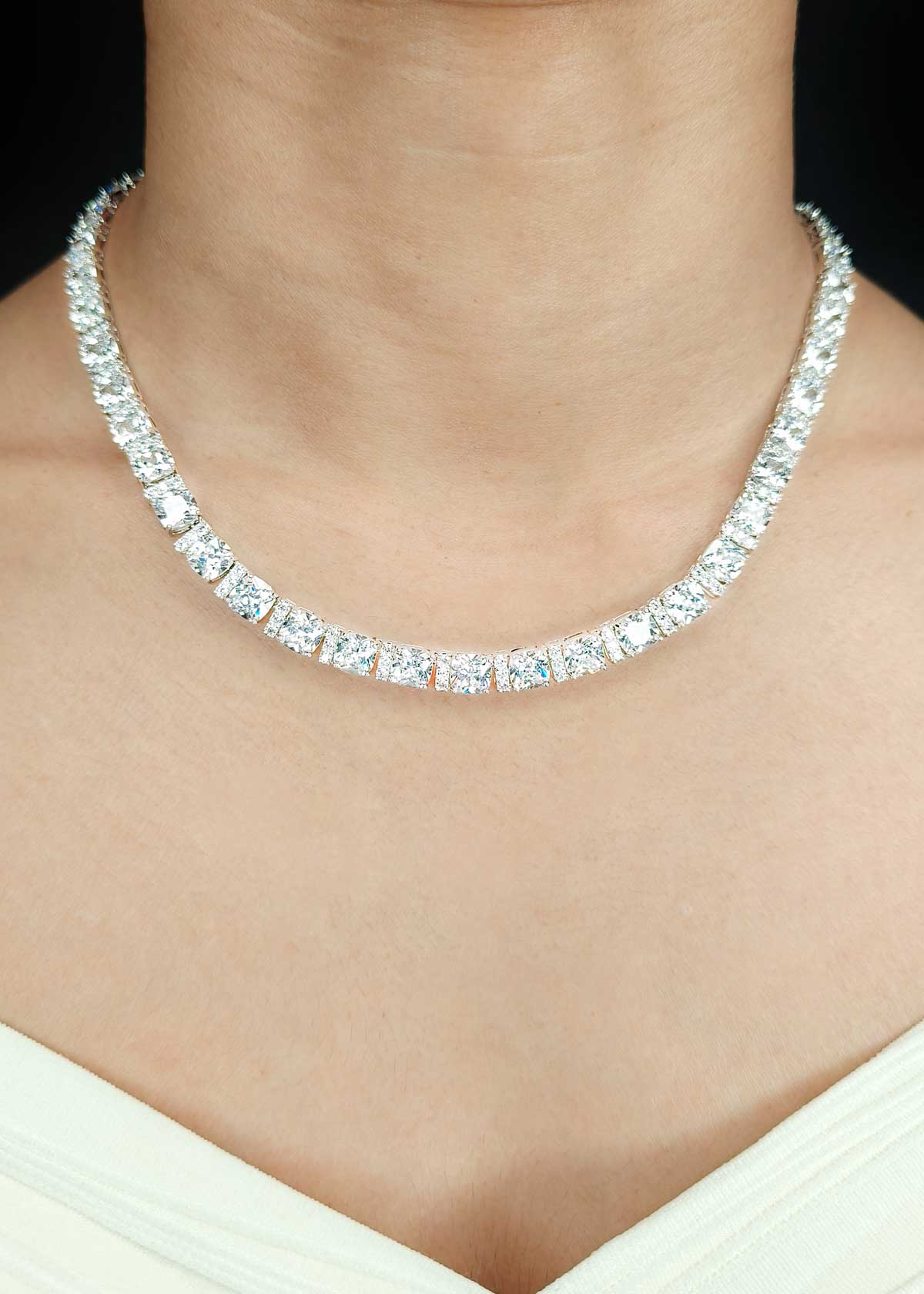 Luxurious Silver Plated Diamond Short Necklace Set For Women