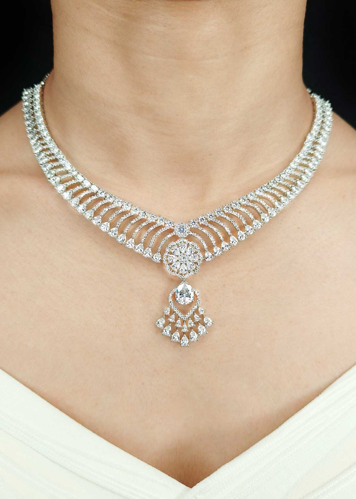 Glamorous Silver Plated Floral Motif Tear Drop Cubic Zircon Short Necklace Set