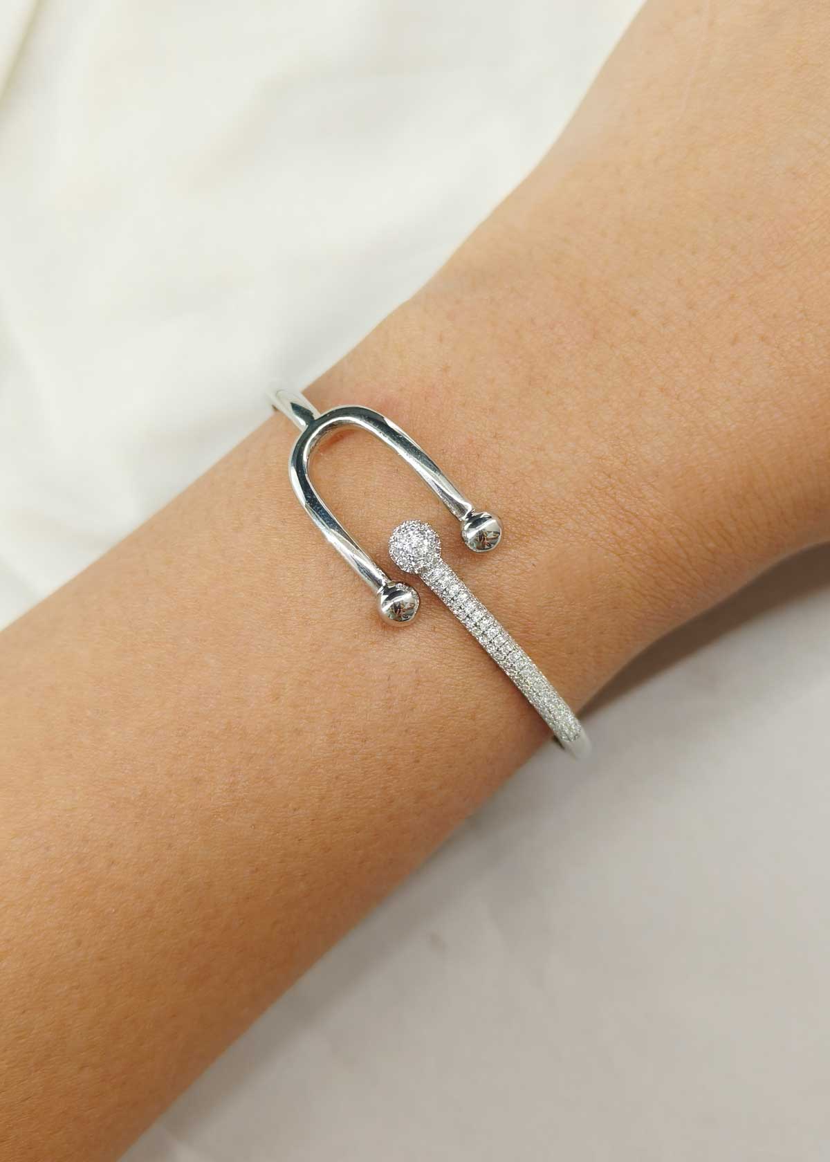 Chic U Shape Gold And Silver Plated Cubic Zircon Openable Kada For Women