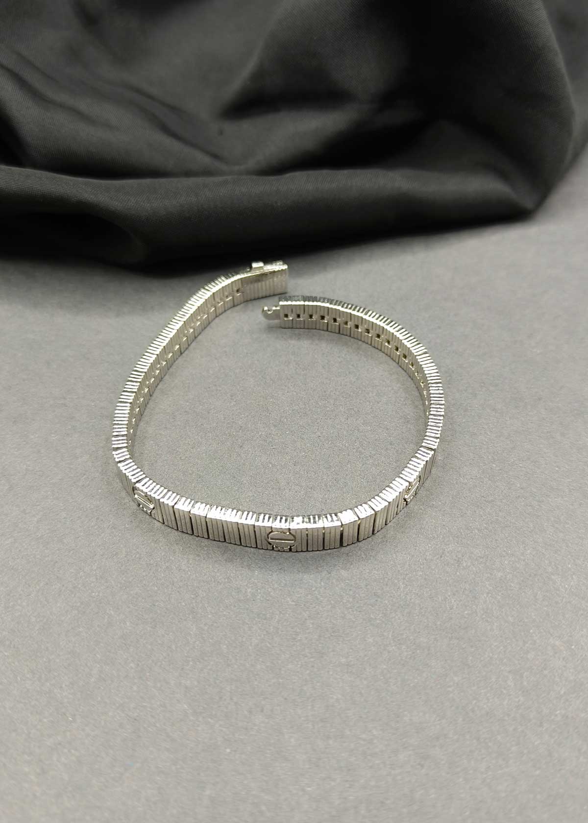 Designer Gold And Silver Plated Screw Motif Loose Link Bracelet