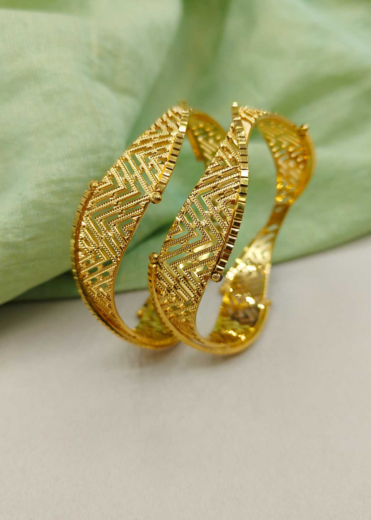 1 Gram Gold Plated Textured Wave Fixed Bangles (2Pcs)