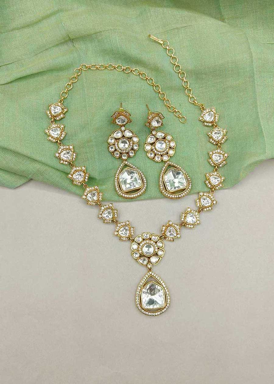 Elegant Matt Finish Polki Style Kundan Short Necklace Set With Shimmering Cubic Zircon