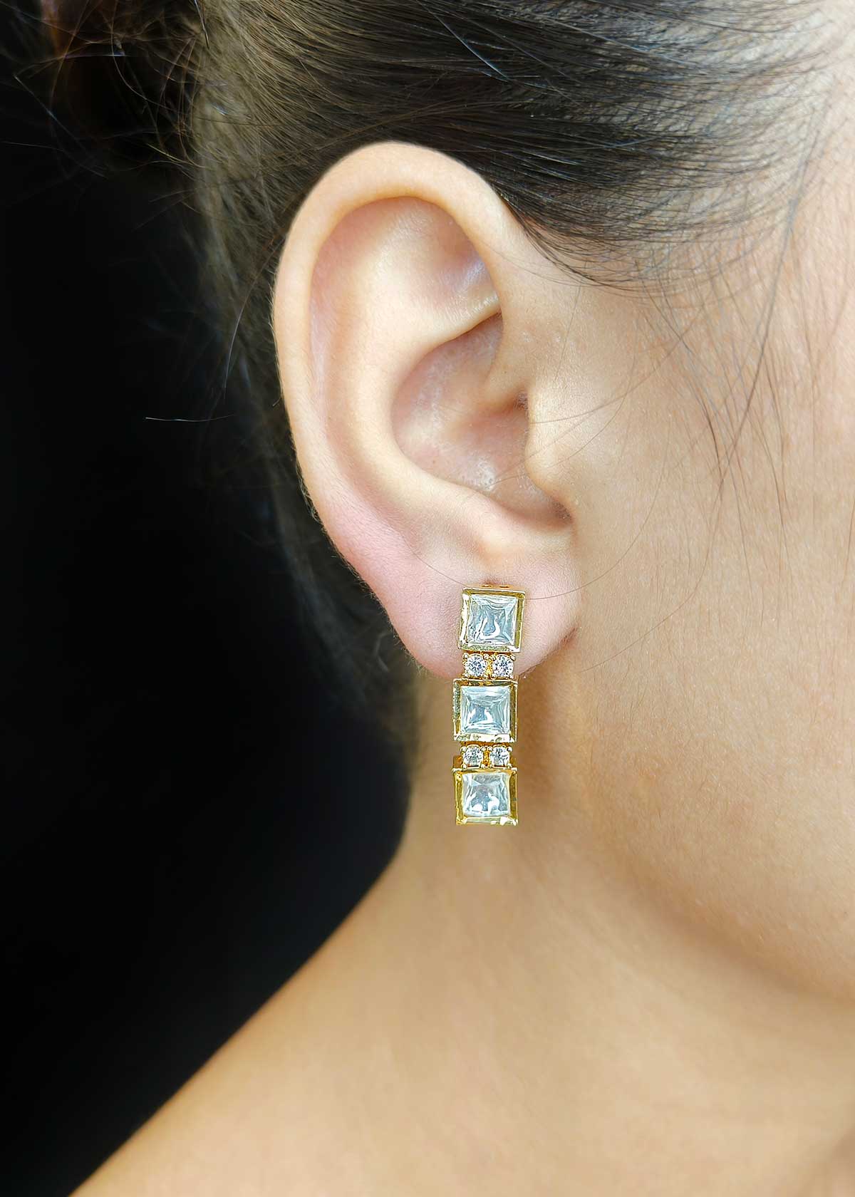 Sophisticated Square Cut Matt Gold Plated Kundan And Cubic Zircon Adjustable Short Necklace Set