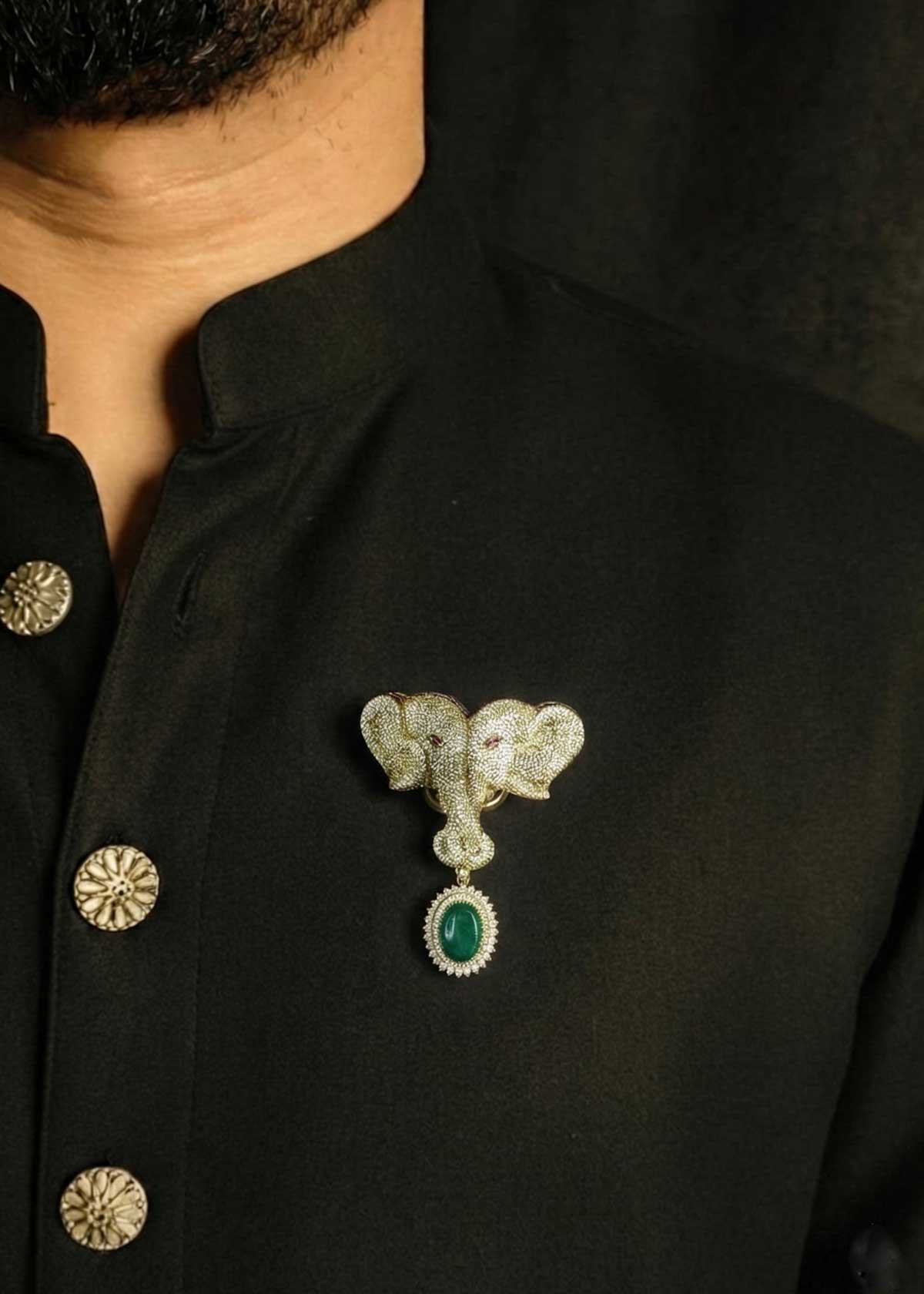 Statement Dual Elephant Motif Cubic Zircon Antique Gold Brooch / Lapel Pin For Men
