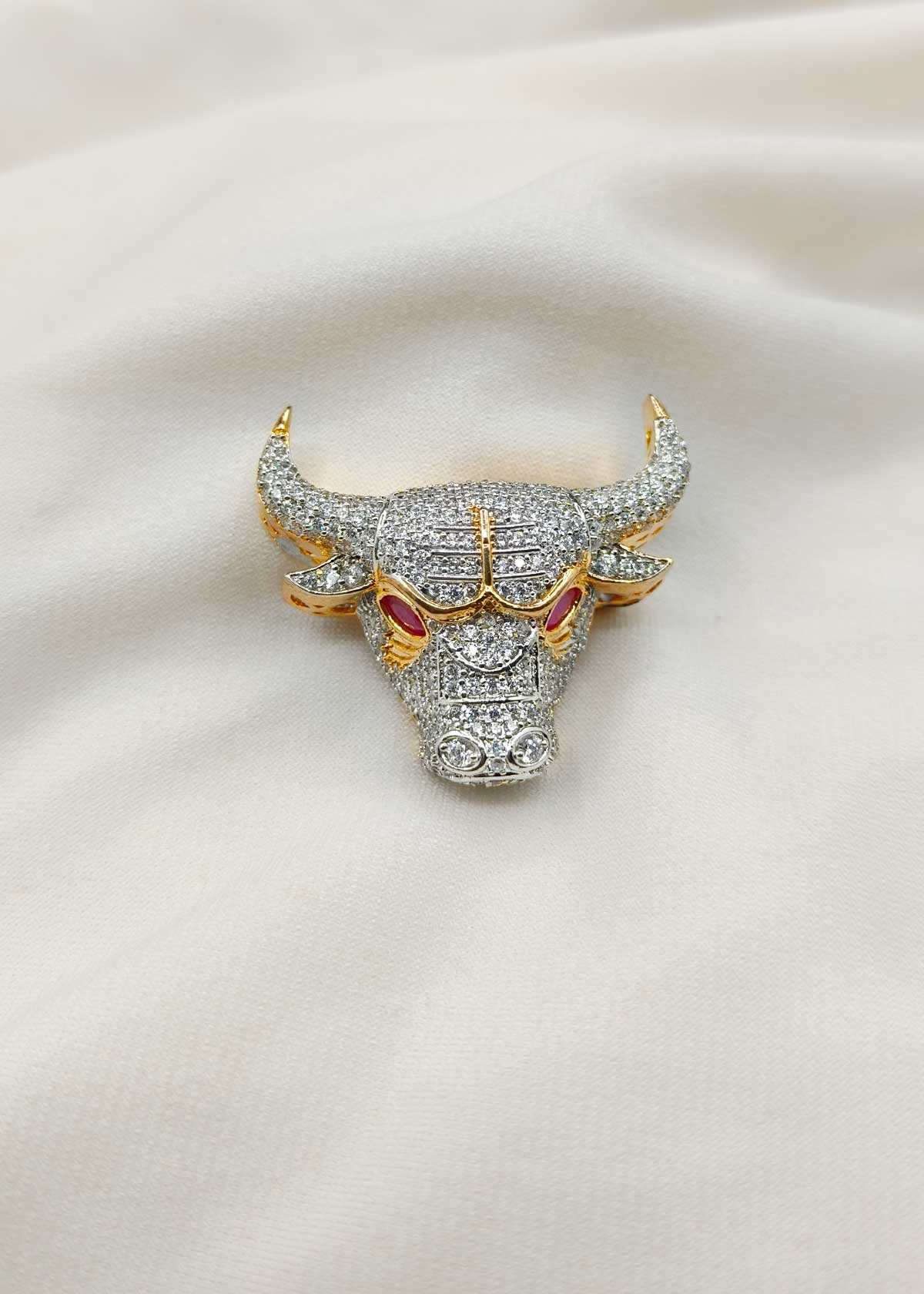 Majestic Dual Tone Cubic Zircon Bull Head Brooch / Lepal Pin