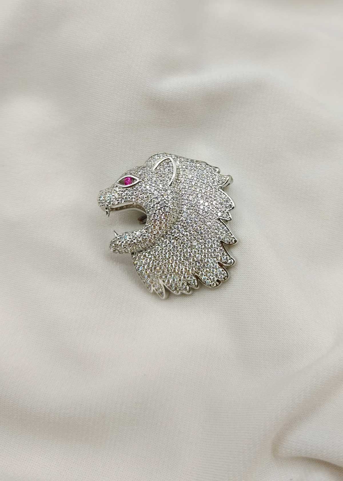 Regal Silver Plated Cubic Zircon Lion Head Brooch / Lepal Pin