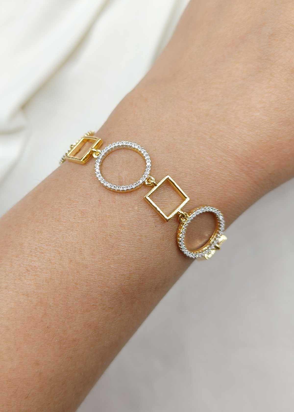Artistic Dual Tone Cubic Zircon Geometric Square And Circle Link Loose Bracelet